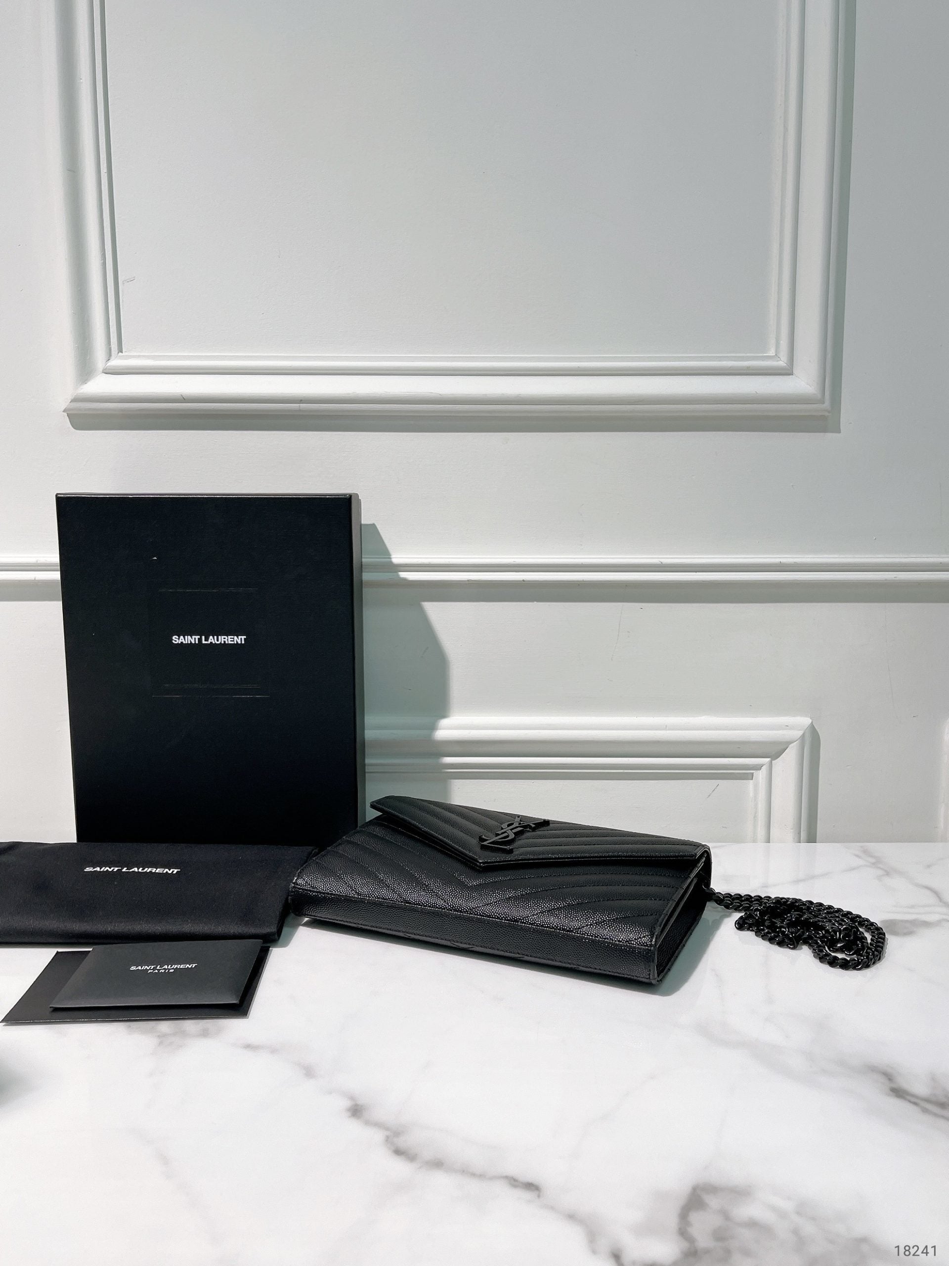 YSL CLASSIC CASSANDRE CHAIN WALLET