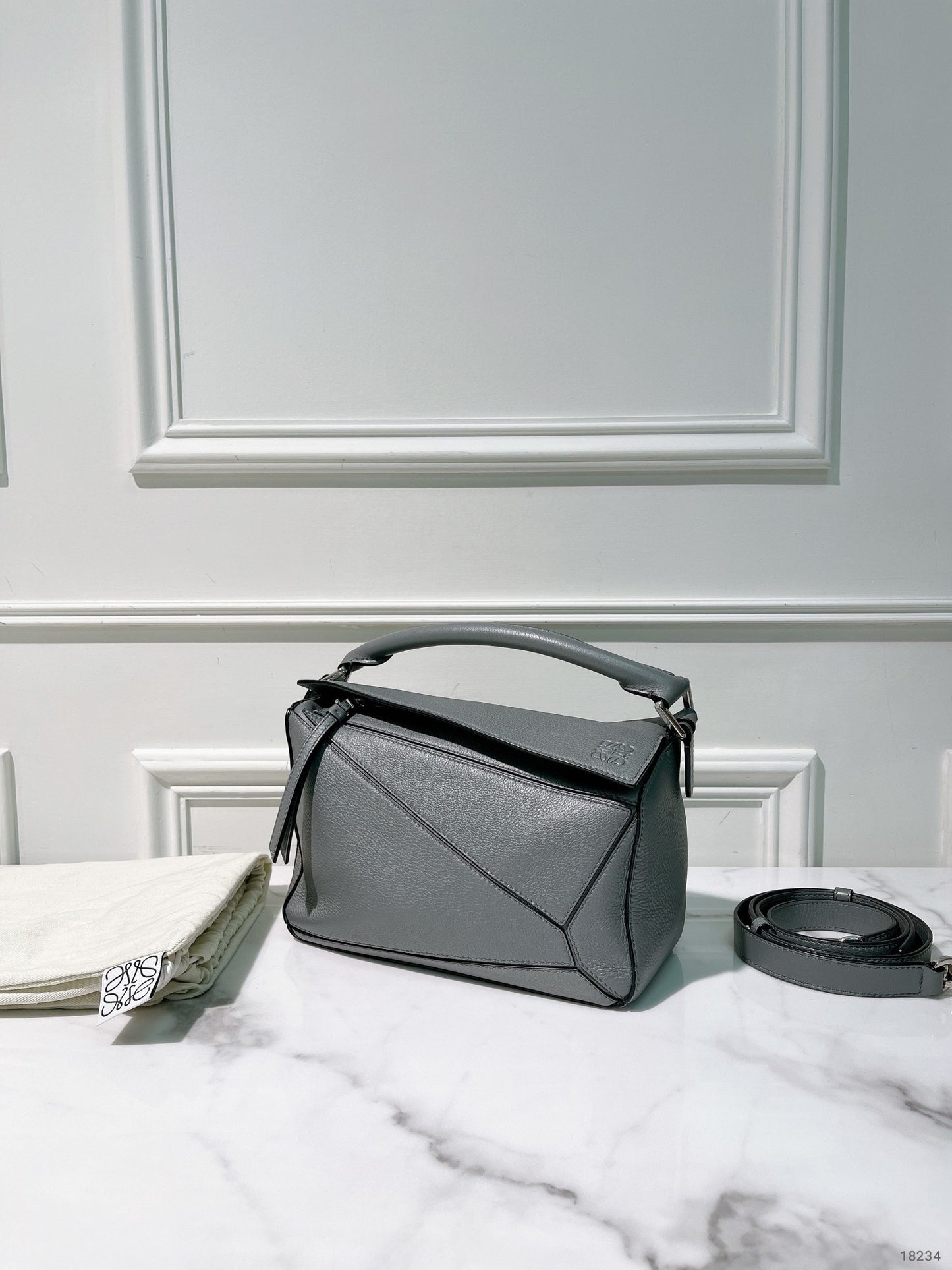 LOEWE SMALL PUZZLE EDGE BAG, Grey