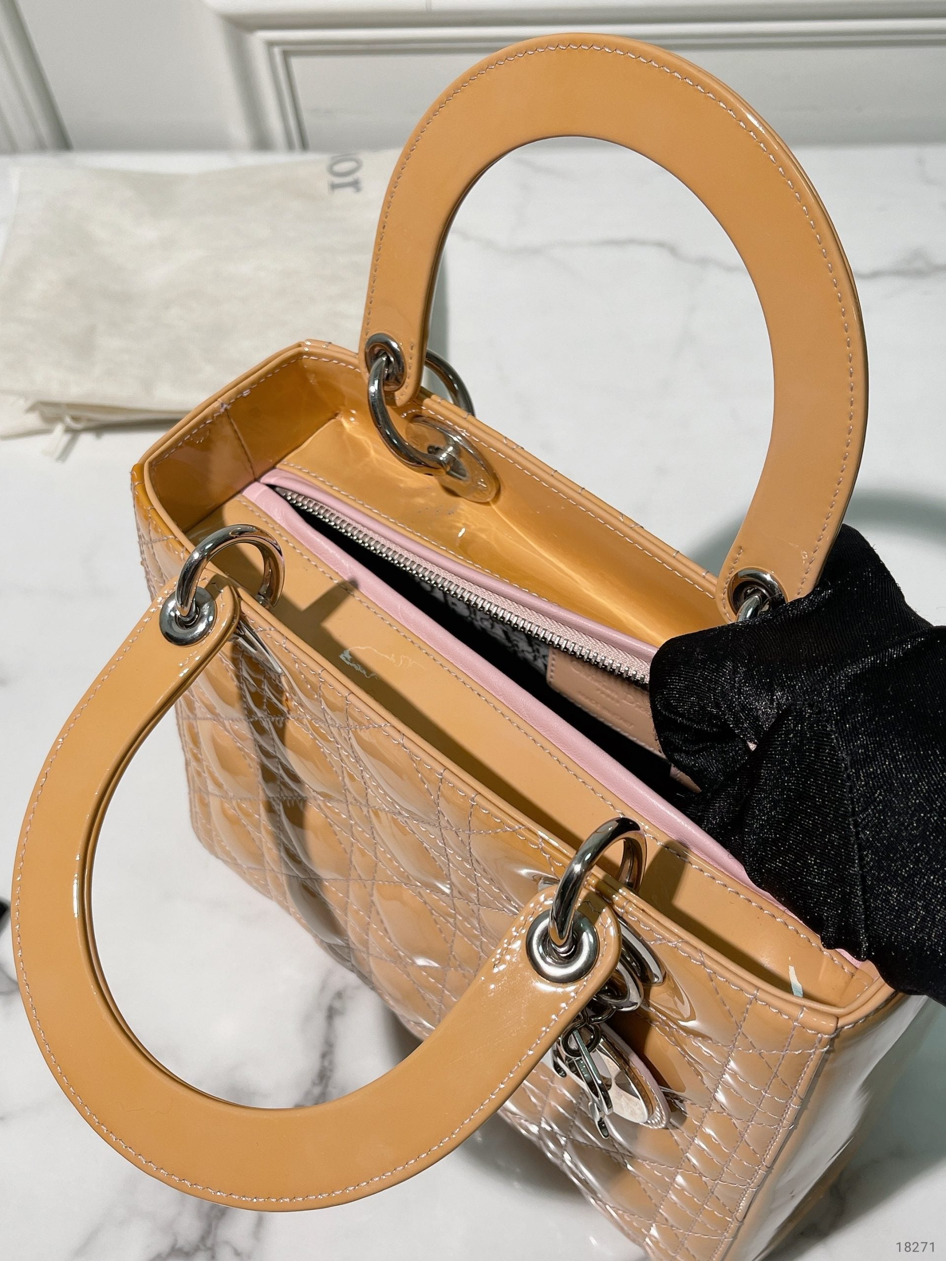 DIOR MEDIUM LADY DIOR BAG, Beige/Silver