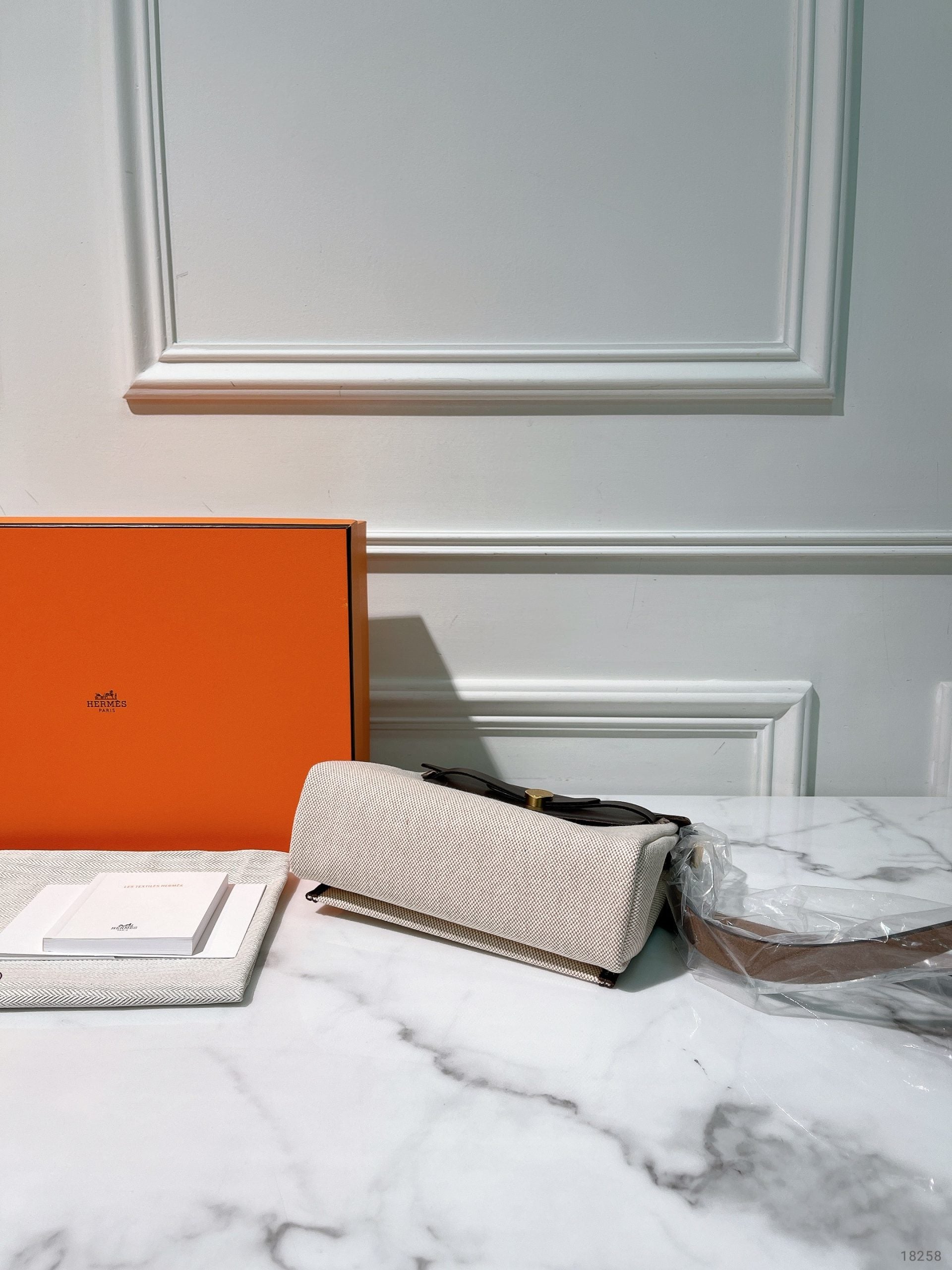 HERMES MINI HERBAG, Ebene/Beige