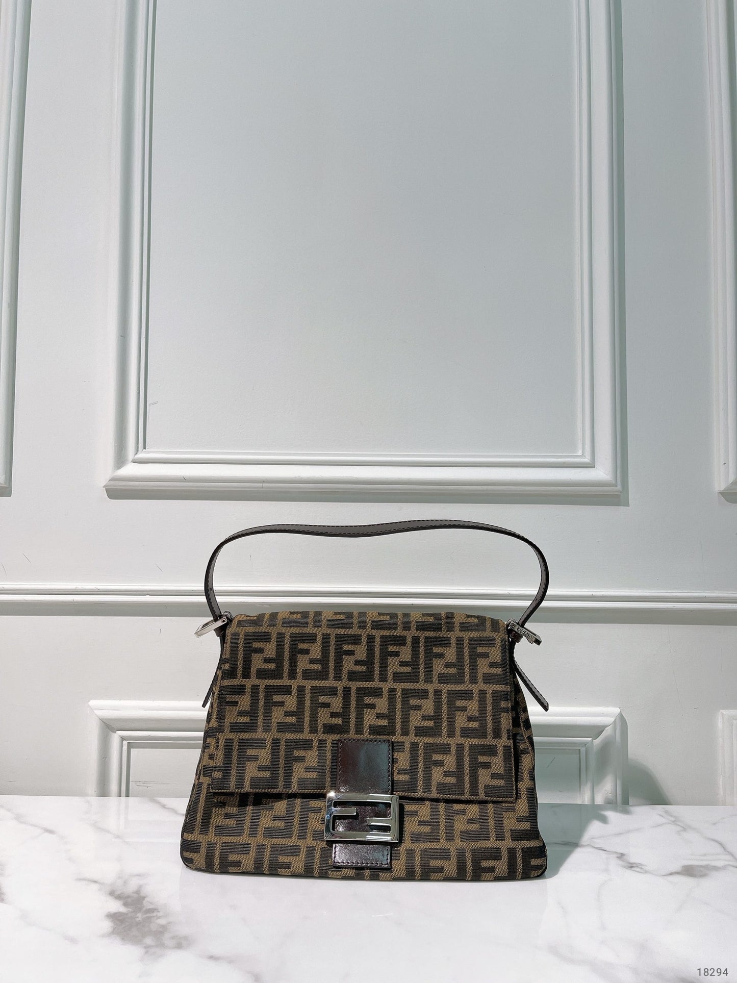 FENDI VINTAGE SHOULDER BAG