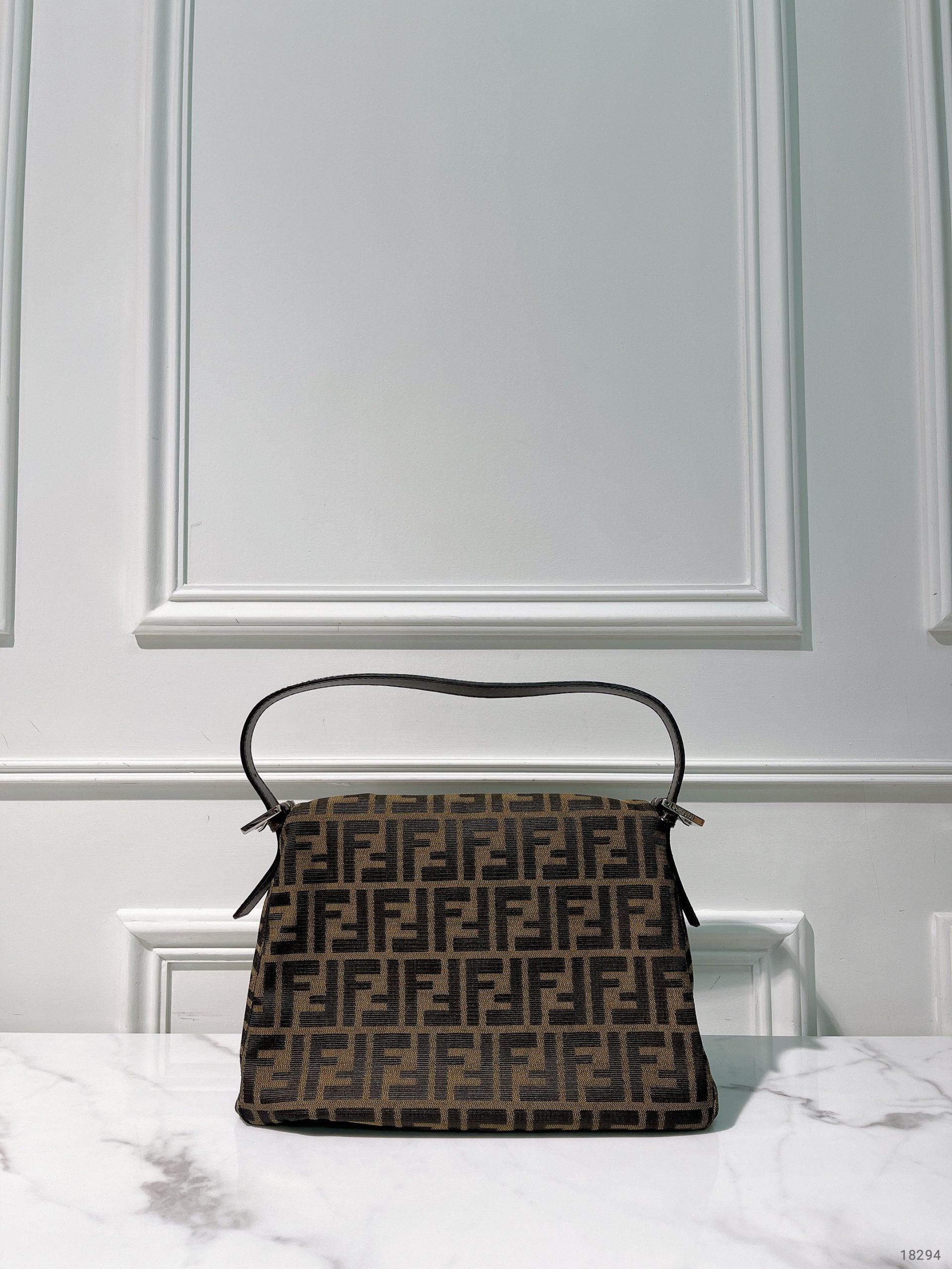 FENDI VINTAGE SHOULDER BAG