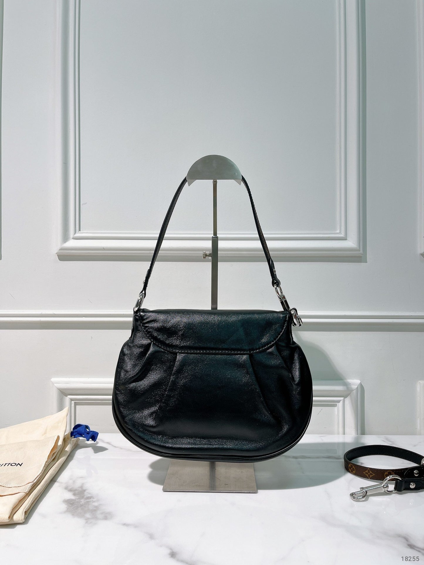 LV SUNSET VIBE, Black/Silver