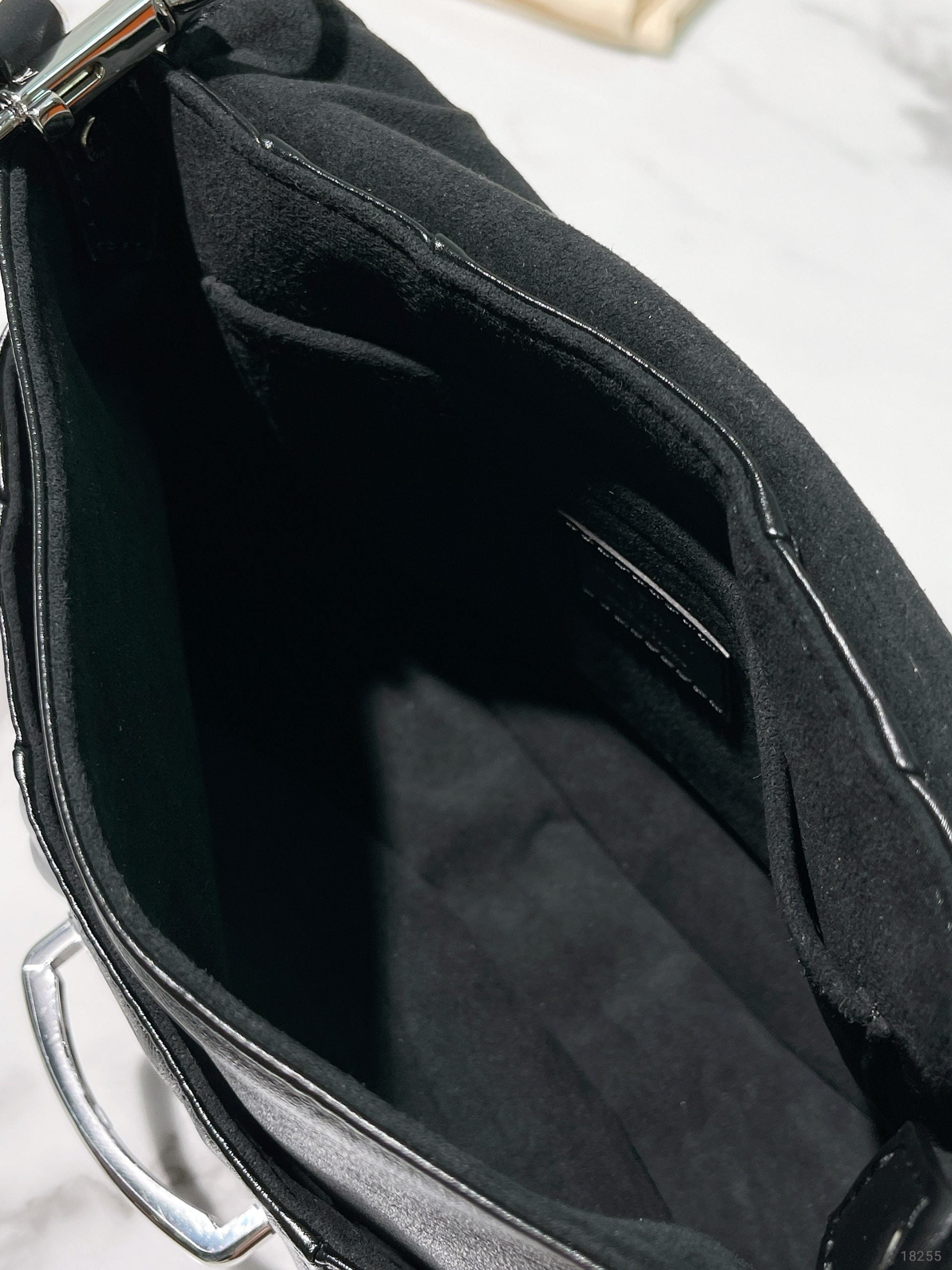 LV SUNSET VIBE, Black/Silver