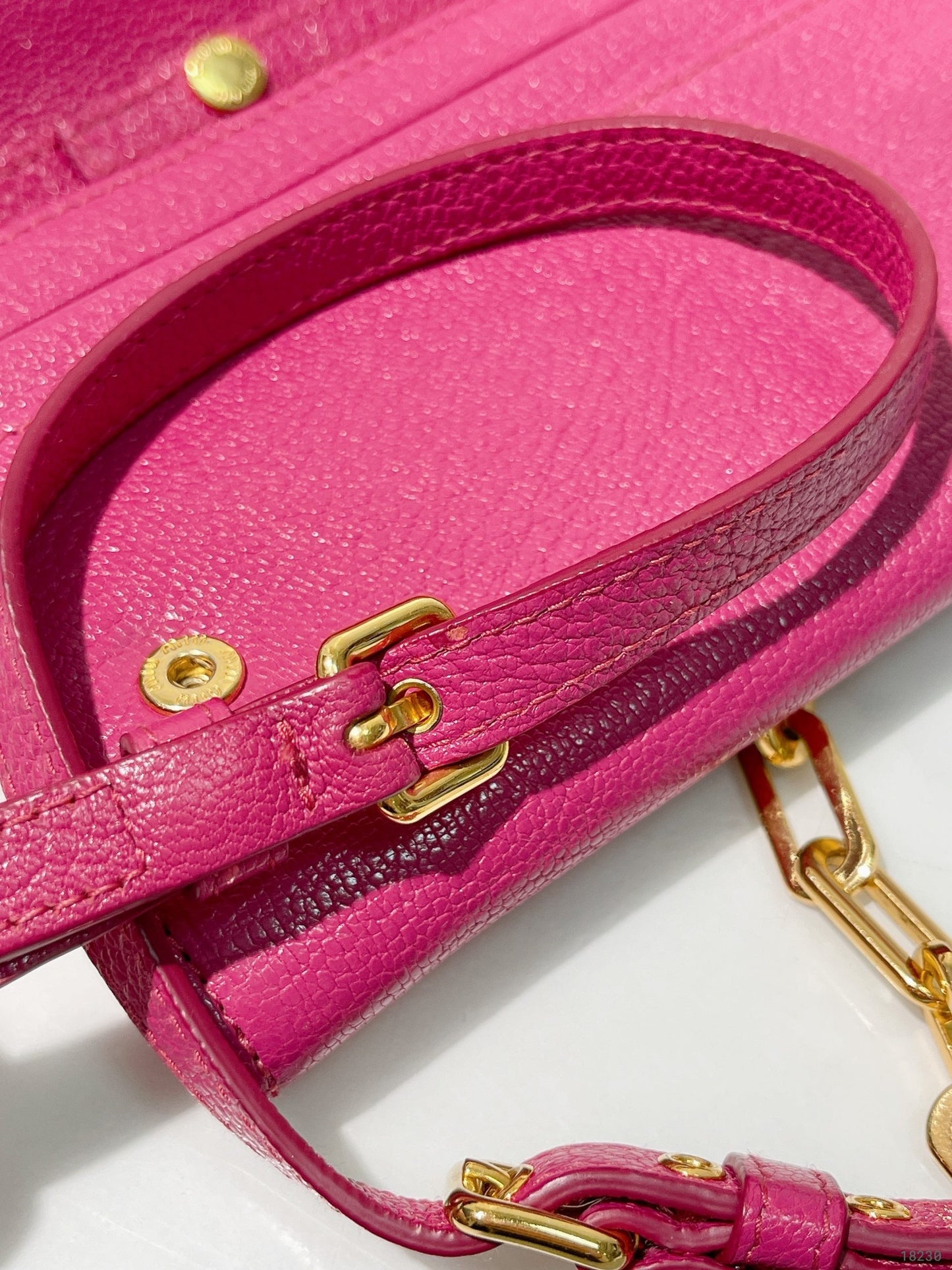 MIUMIU CHAIN WALLET, Pink/Gold