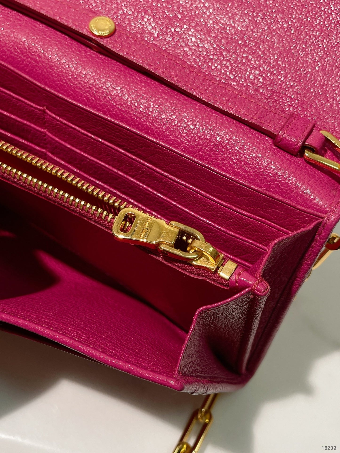 MIUMIU CHAIN WALLET, Pink/Gold