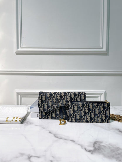 DIOR SMALL SADDLE POUCH WITH CHAIN