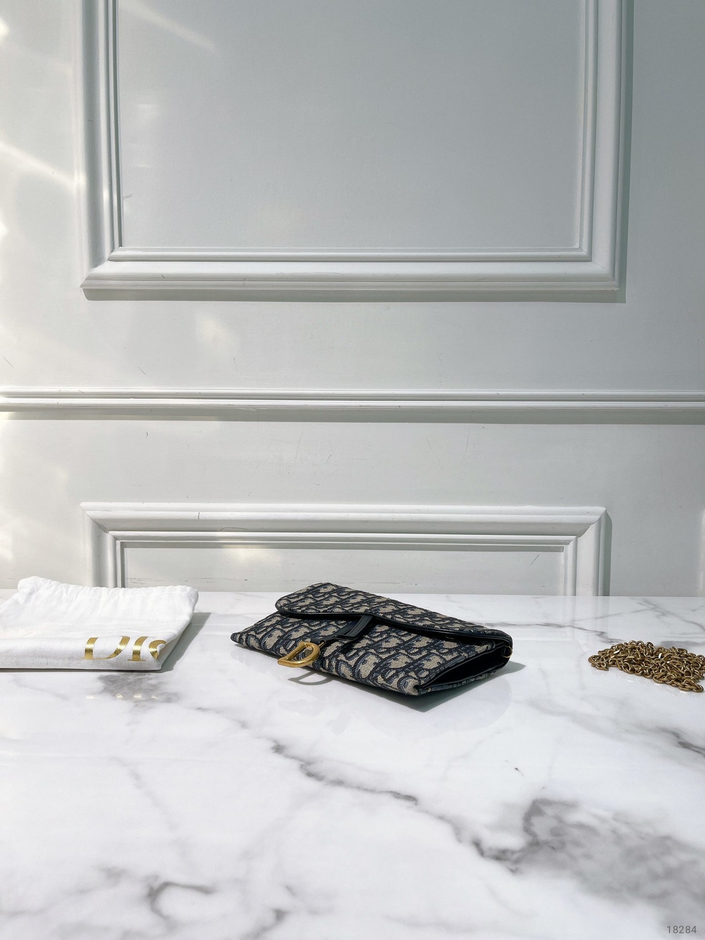 DIOR SMALL SADDLE POUCH WITH CHAIN