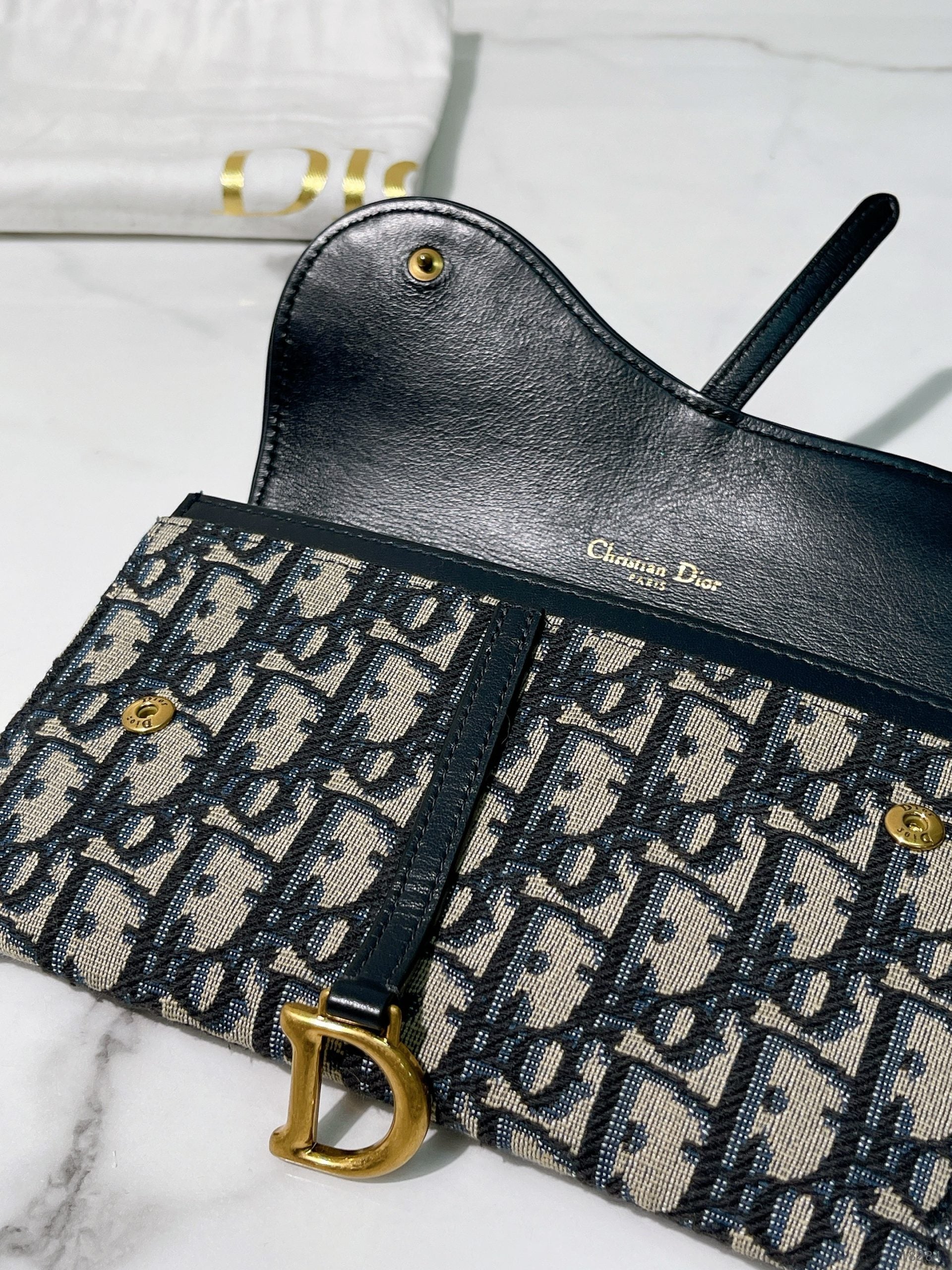 DIOR SMALL SADDLE POUCH WITH CHAIN