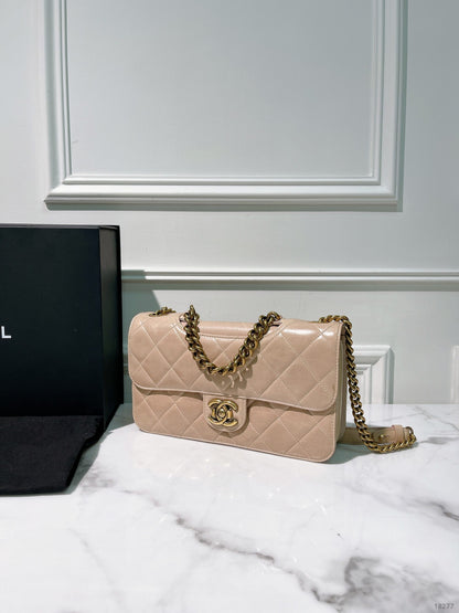 CHANEL PERFECT EDGE FLAP BAG, Beige/Gold