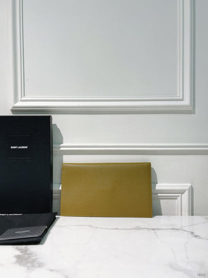 YSL UPTOWN POUCH IN GRAIN, Olive Drab