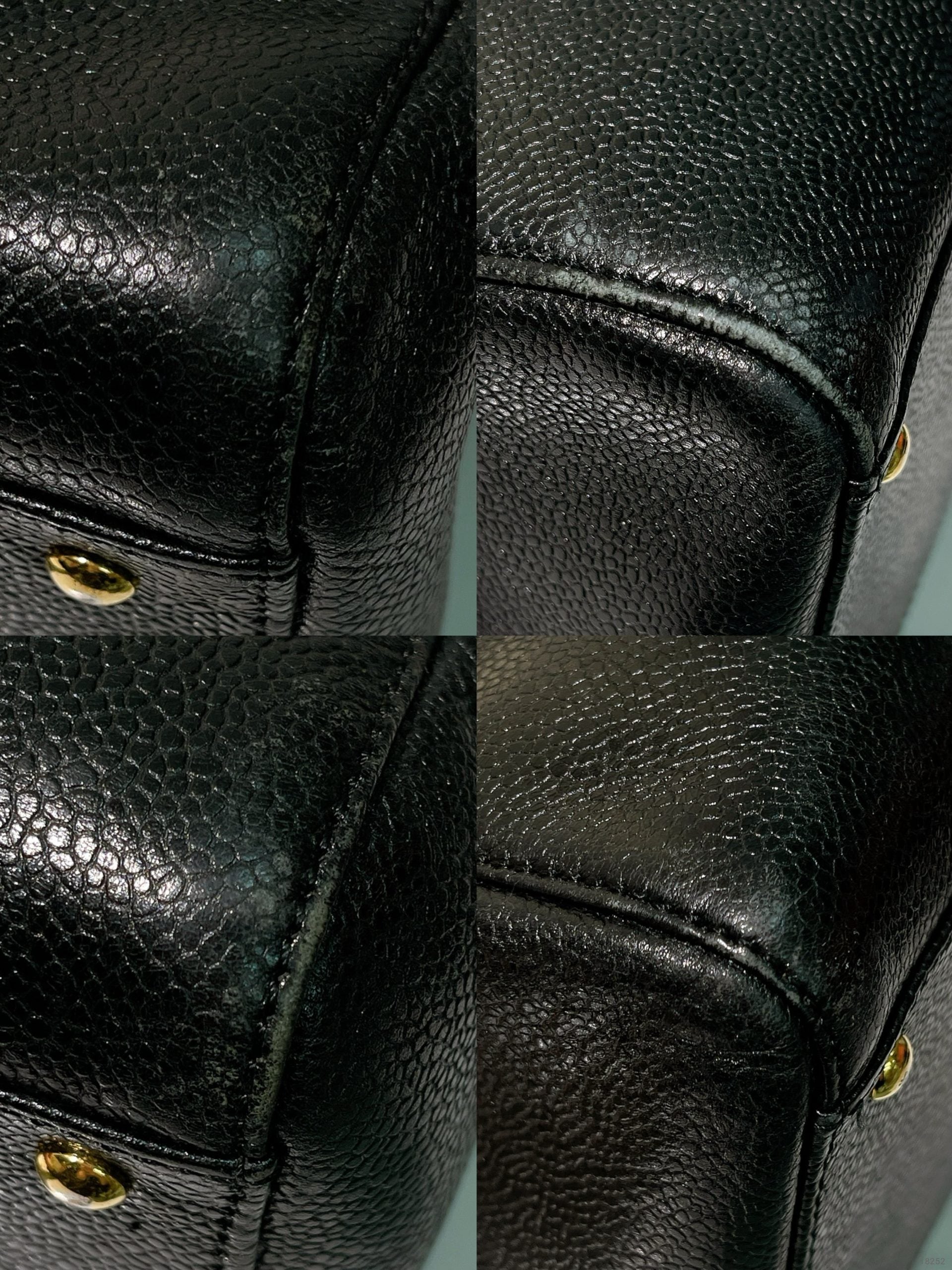 CHANEL VINTAGE ZIP SHOULDER BAG