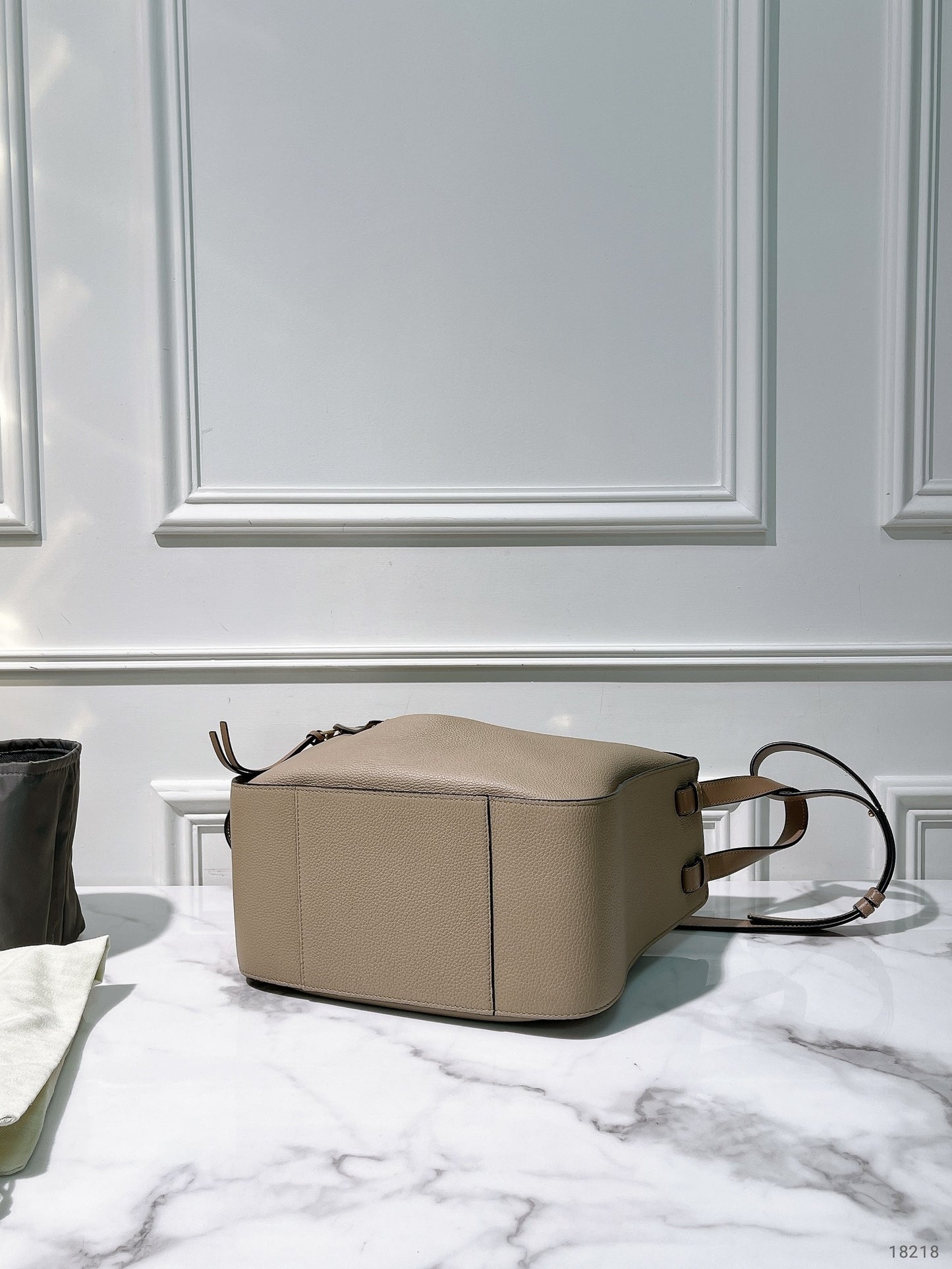 LOEWE MEDIUM HAMMOCK