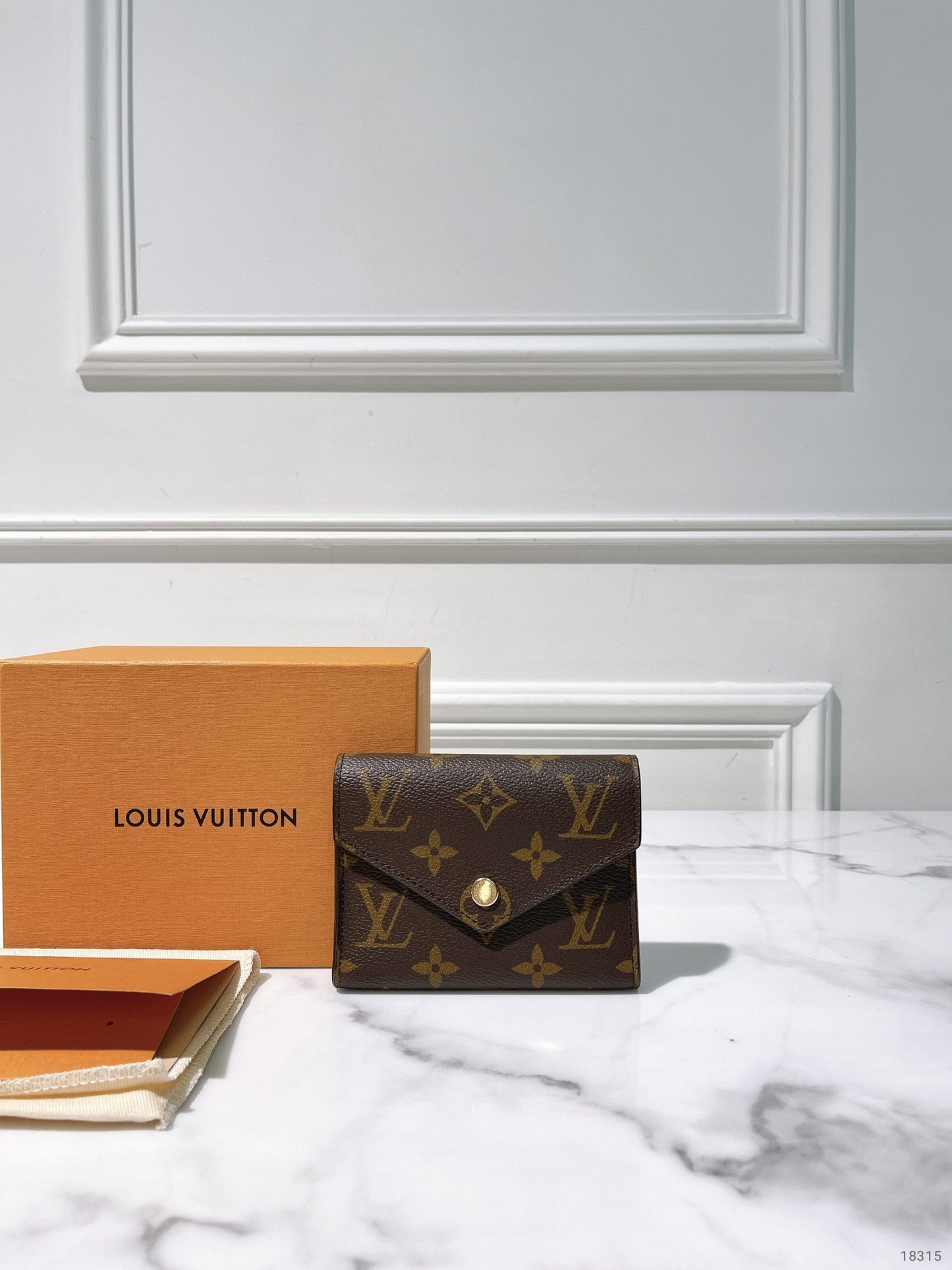 LV VICTORINE WALLET, Monogram