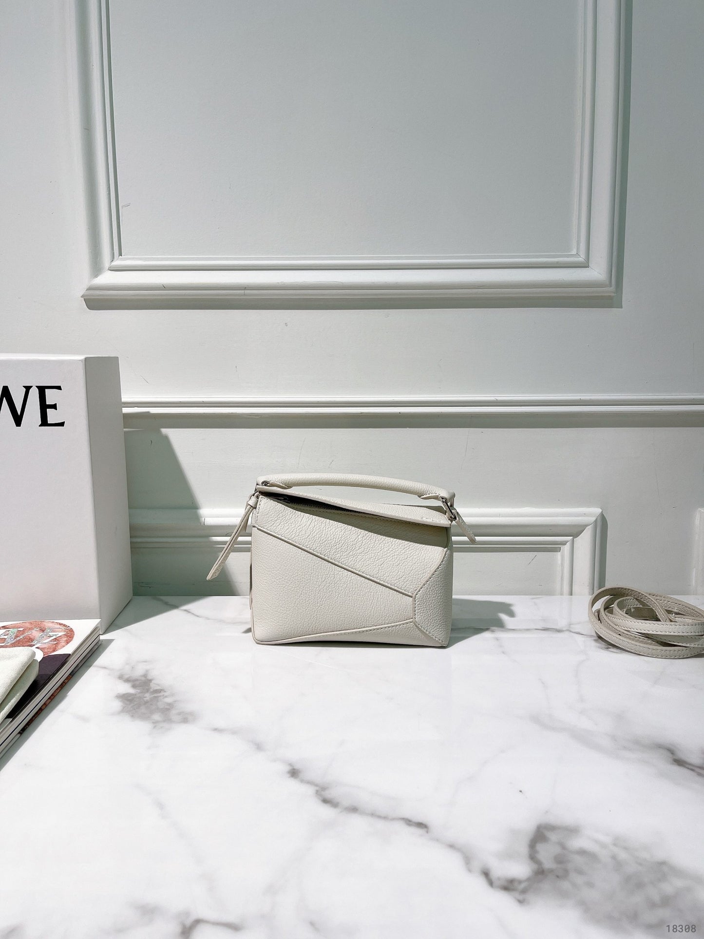 LOEWE MINI PUZZLE, White/Silver