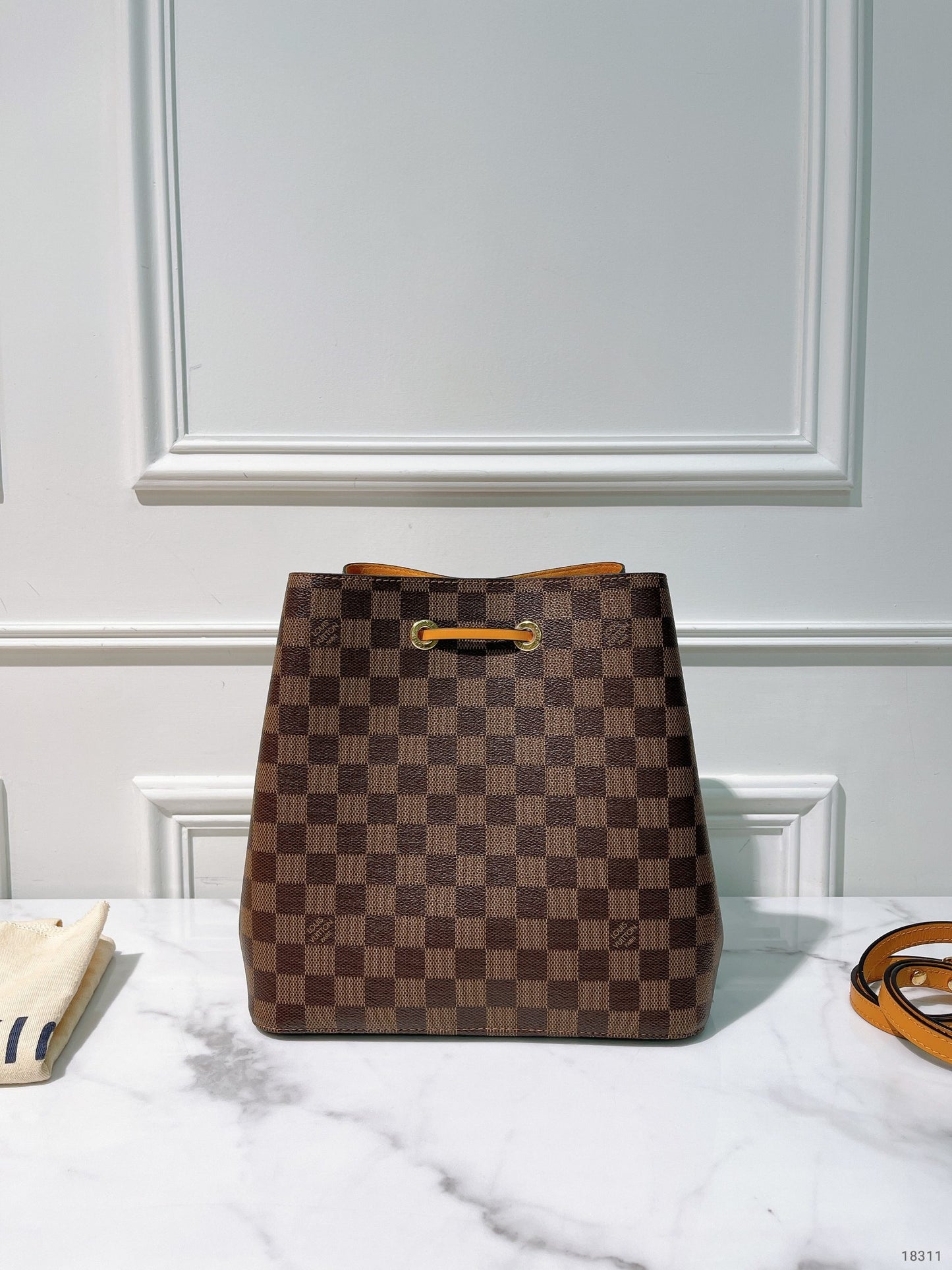 LV NEONOE MM, Damier