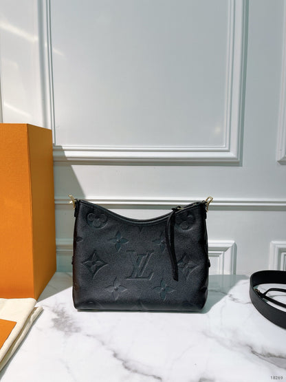 LV CARRYALL PM, Black/Gold