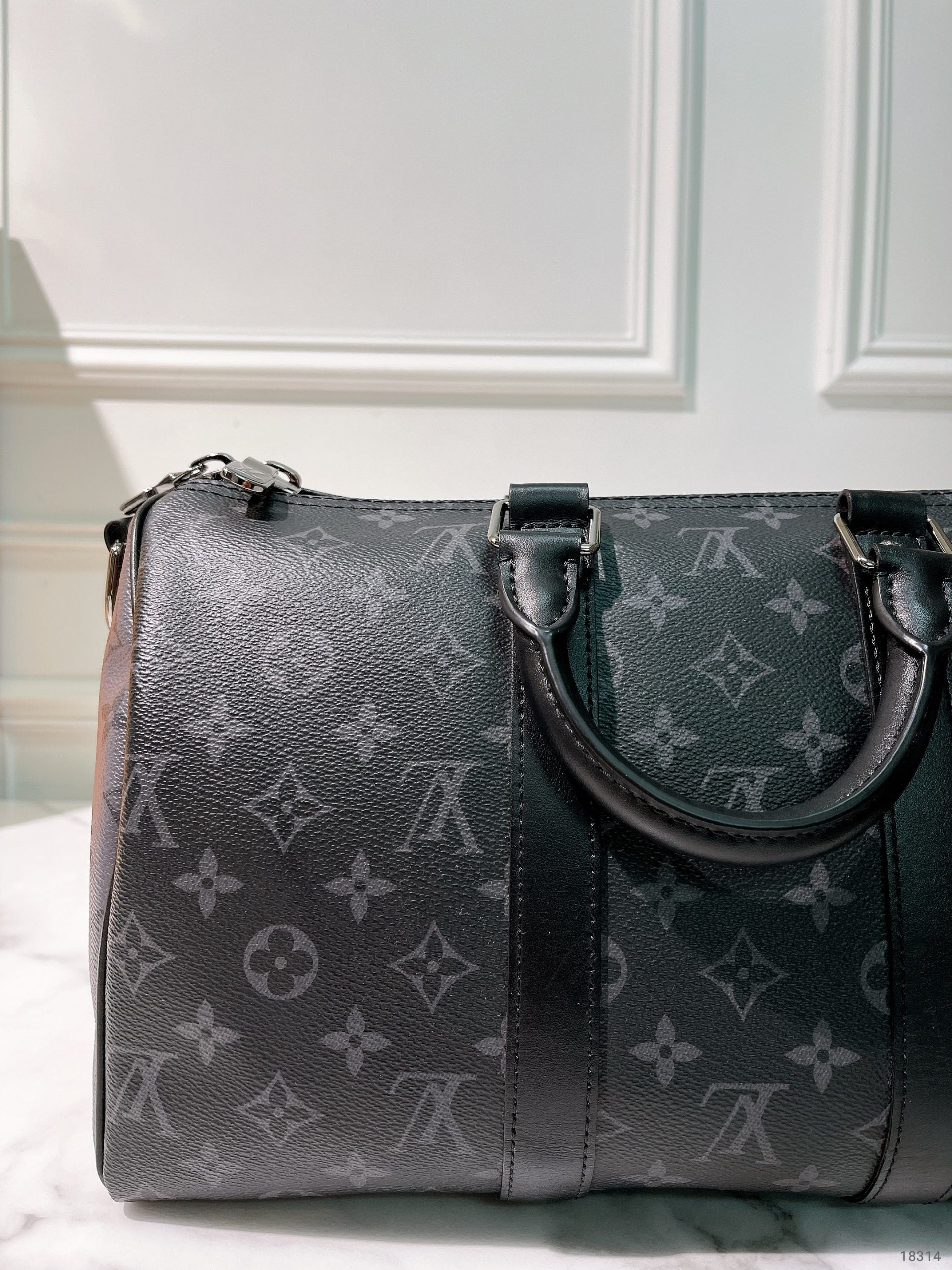 LV KEEPALL BANDOULIERE 35, Monogram Eclipse