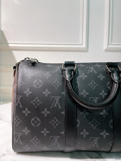 LV KEEPALL BANDOULIERE 35, Monogram Eclipse