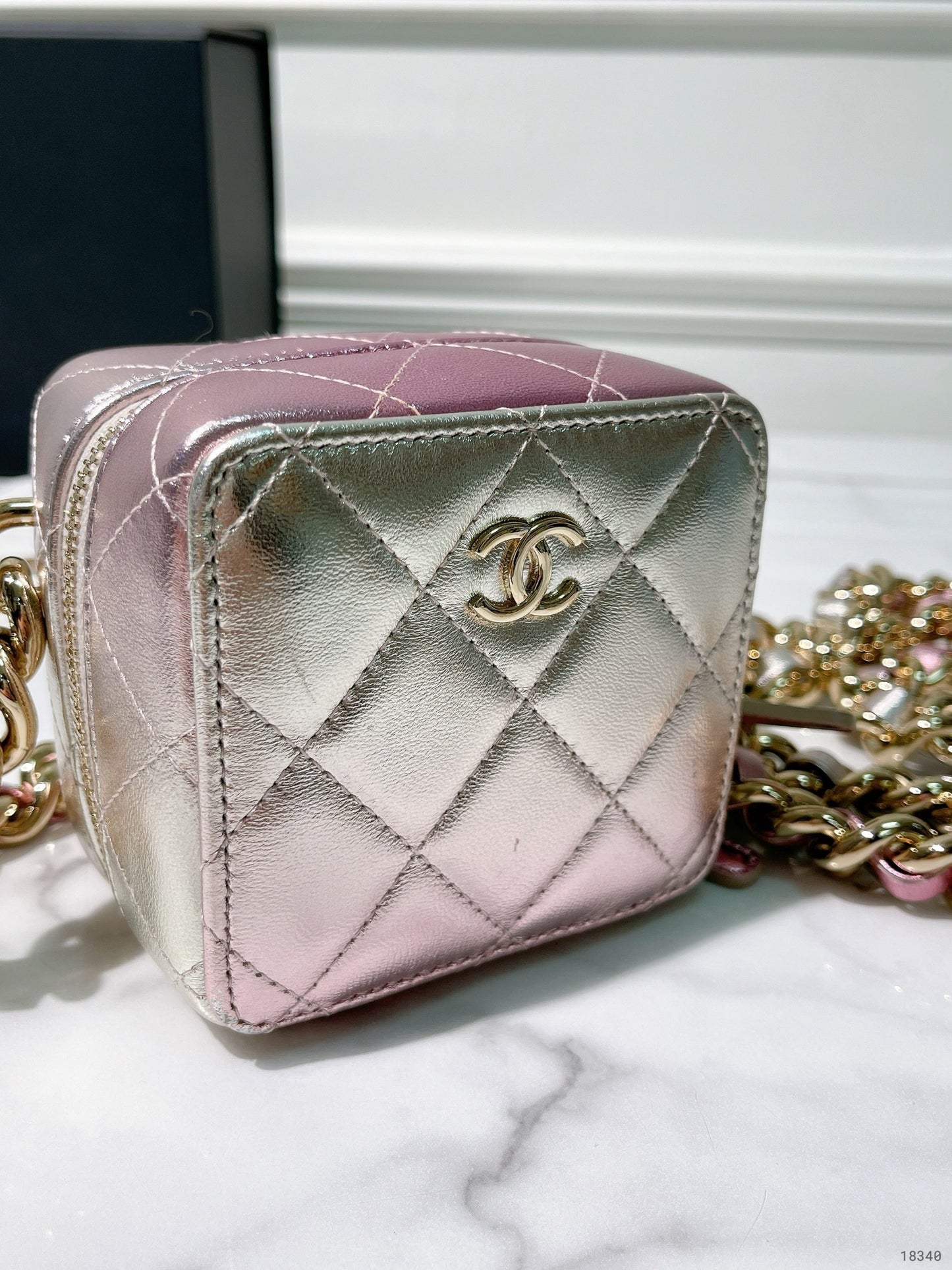 CHANEL 22C MINI VANITY CASE