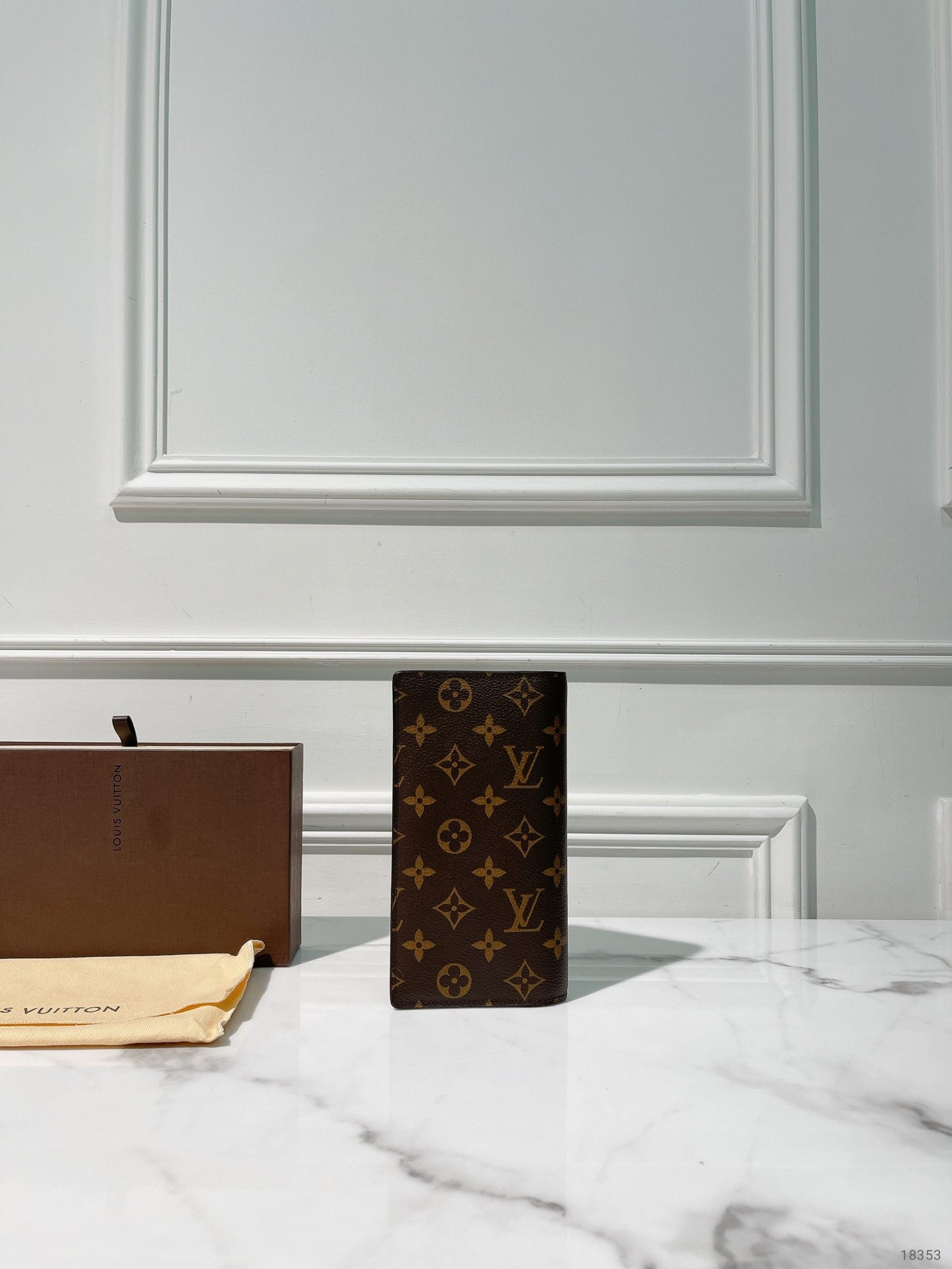 LV BRAZZA WALLET, Monogram