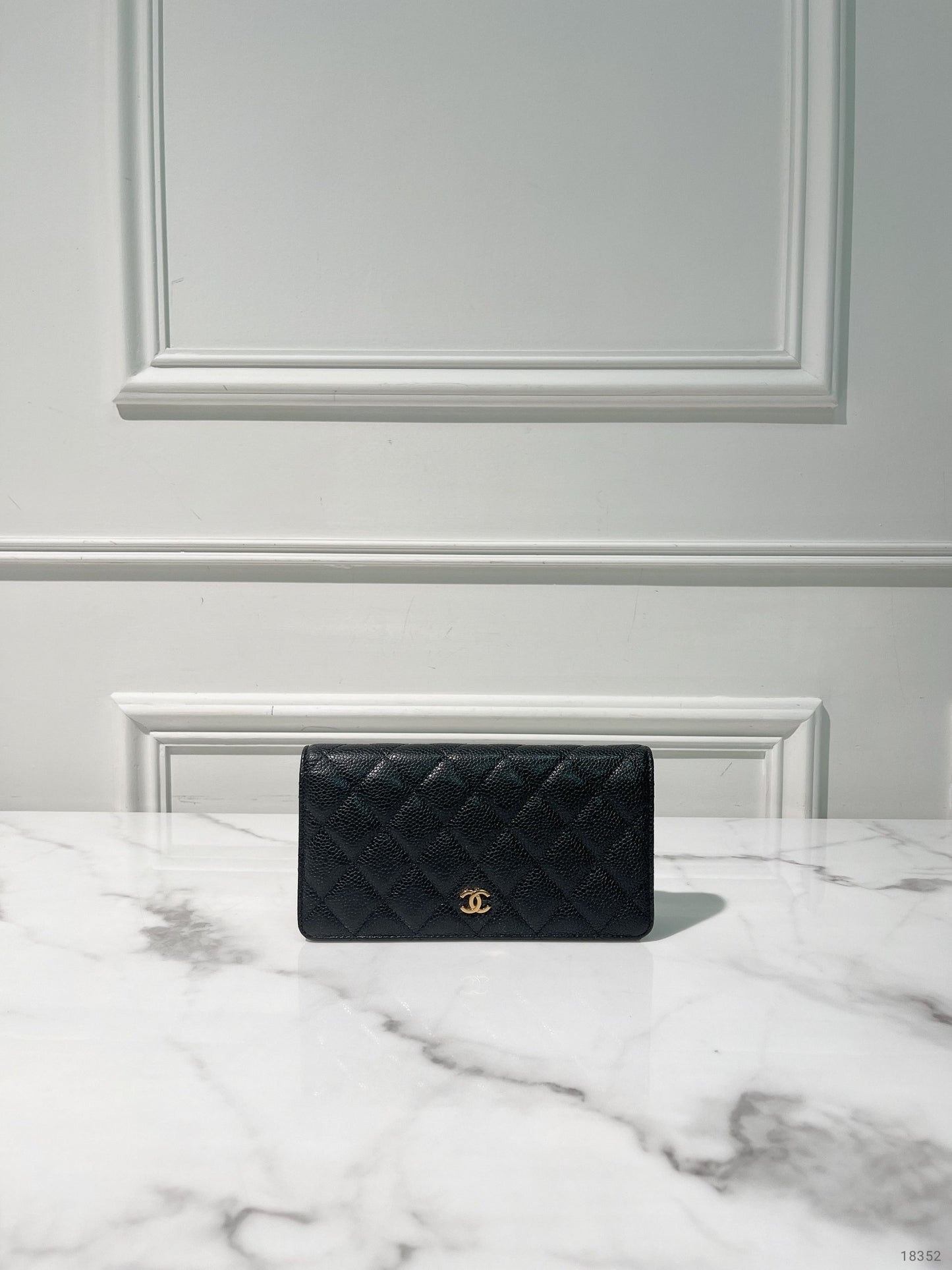 CHANEL CLASSIC FLAP WALLET, Black/Gold
