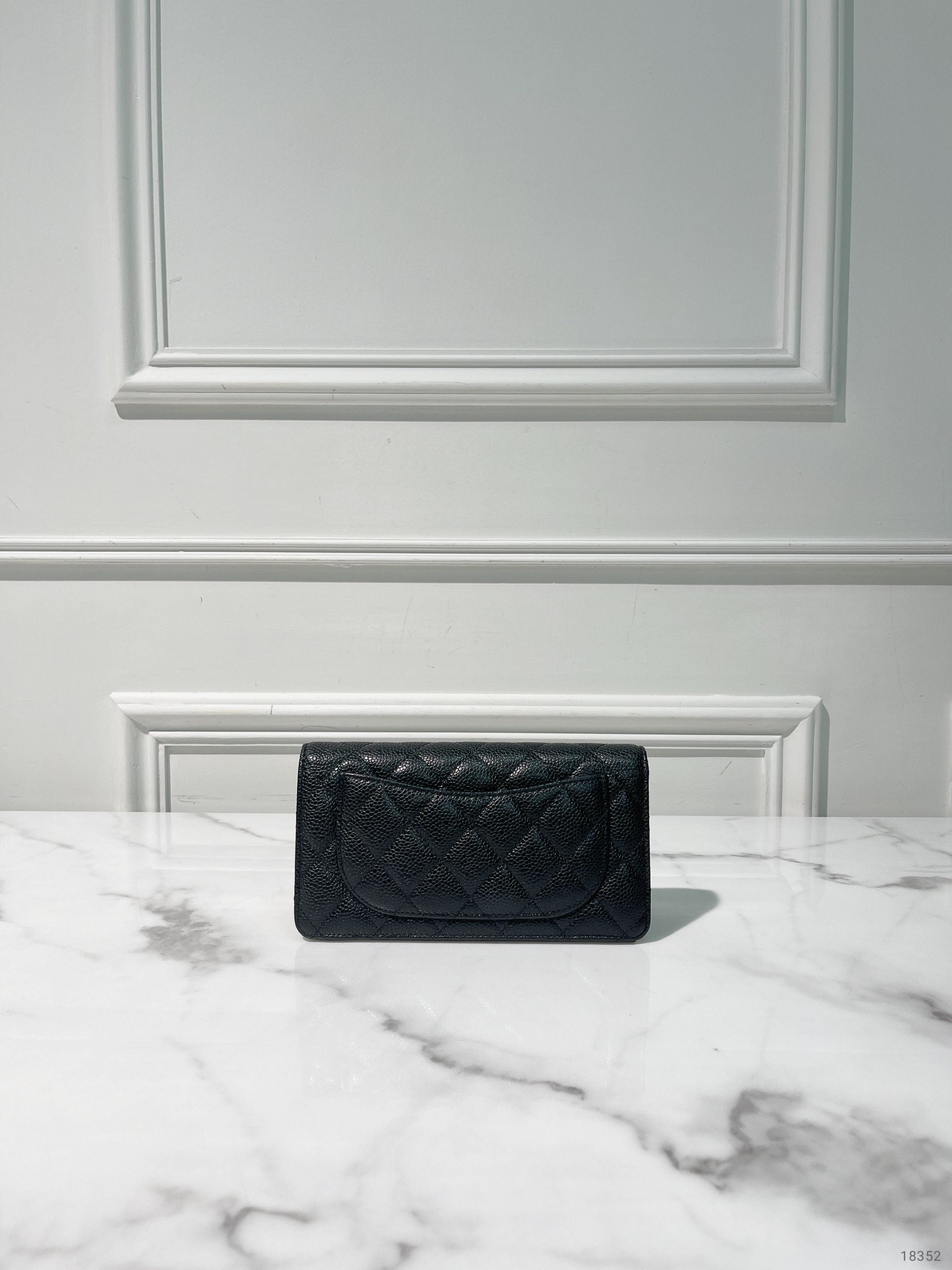 CHANEL CLASSIC FLAP WALLET, Black/Gold
