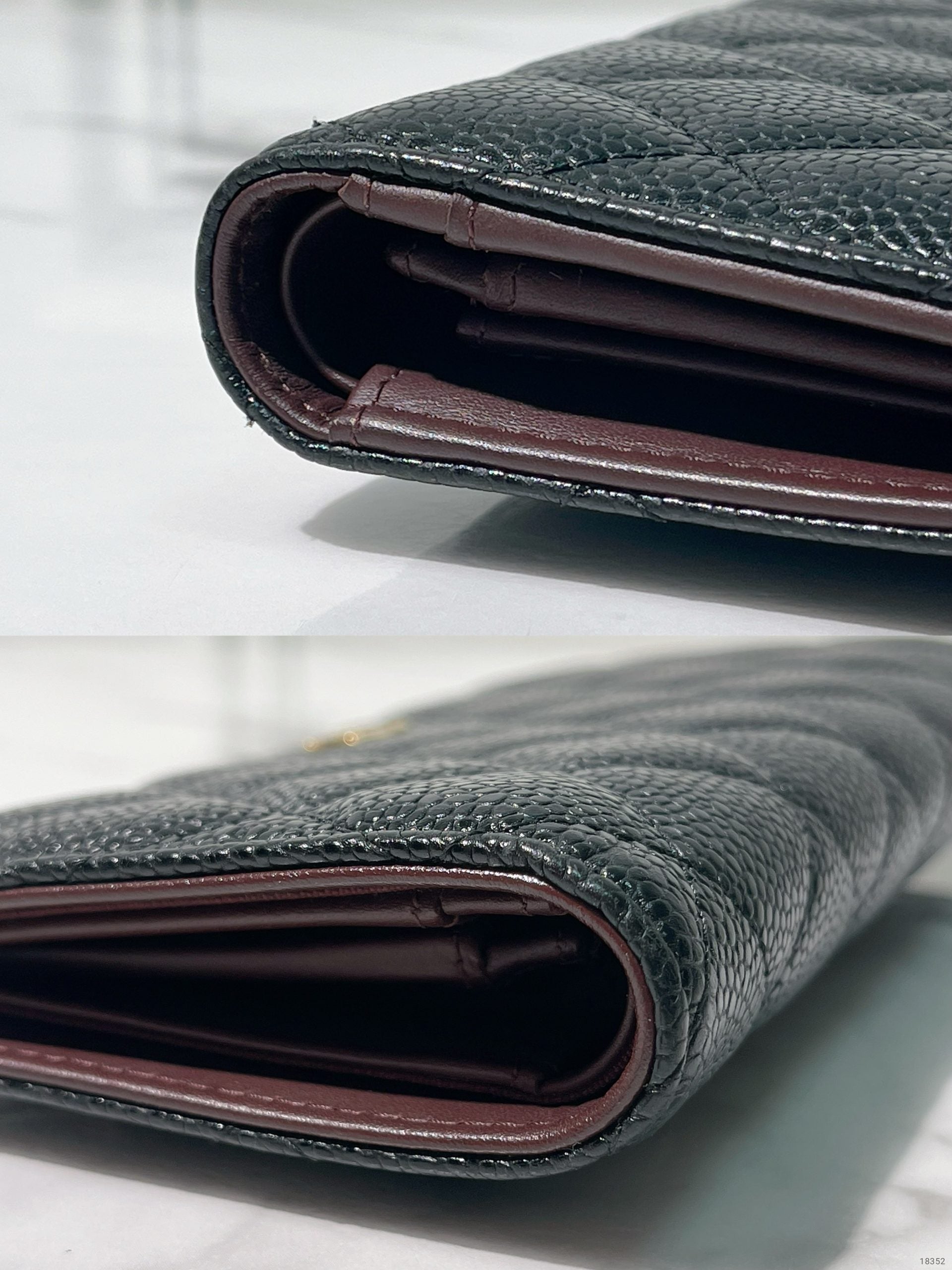 CHANEL CLASSIC FLAP WALLET, Black/Gold