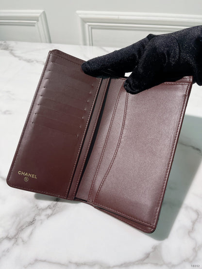 CHANEL CLASSIC FLAP WALLET, Black/Gold