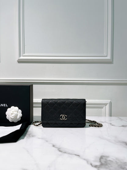 CHANEL 23S WOC, Black/Gold