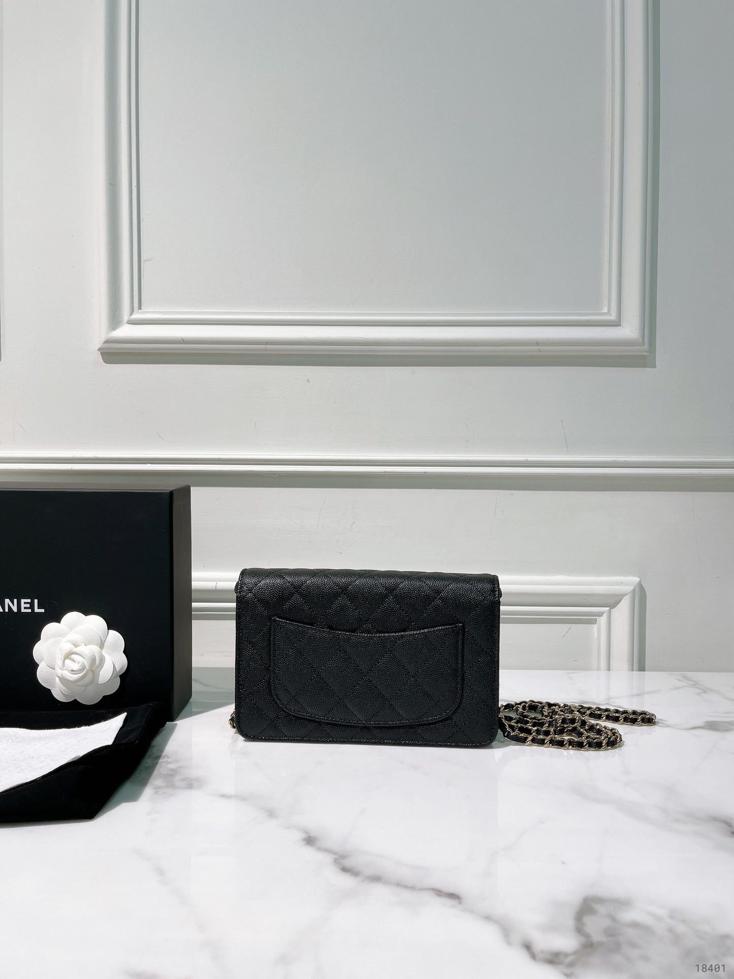 CHANEL 23S WOC, Black/Gold