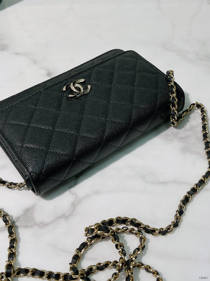 CHANEL 23S WOC, Black/Gold