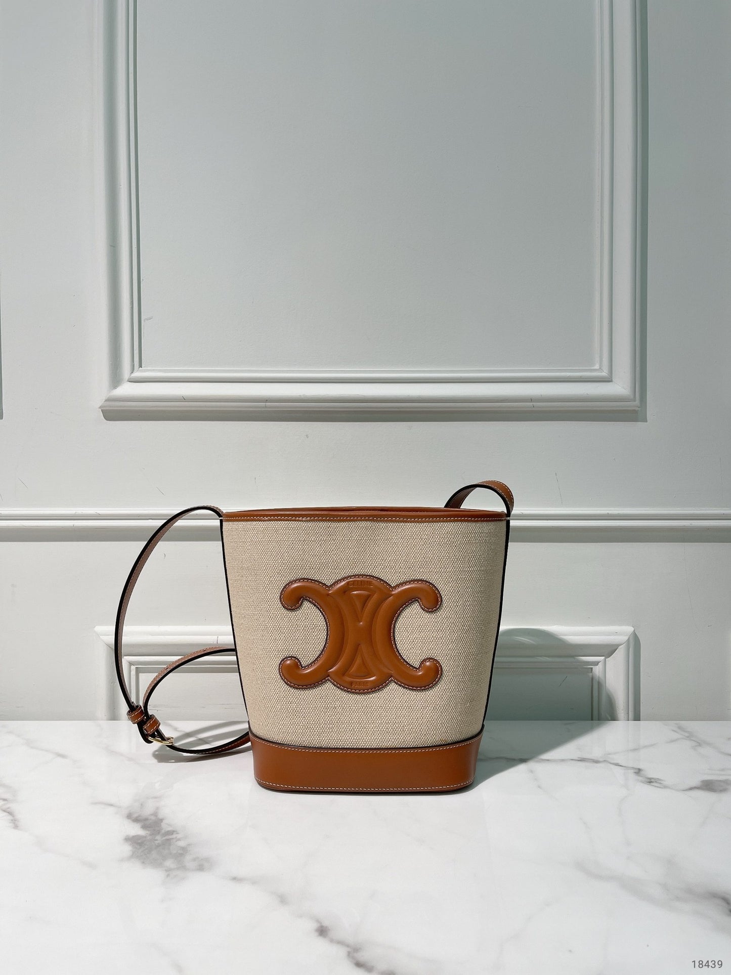 CELINE SMALL BUCKET CUIR TRIOMPHE