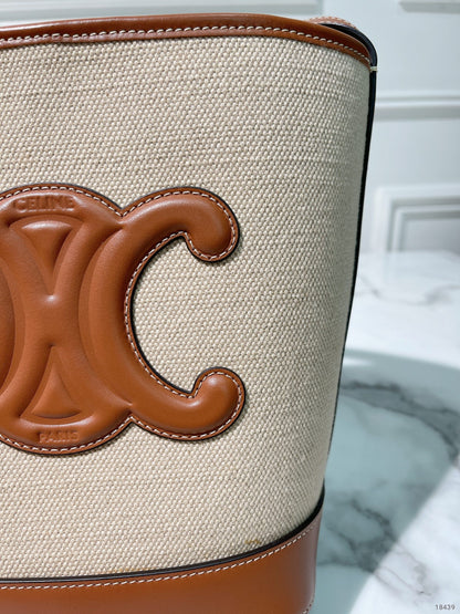 CELINE SMALL BUCKET CUIR TRIOMPHE