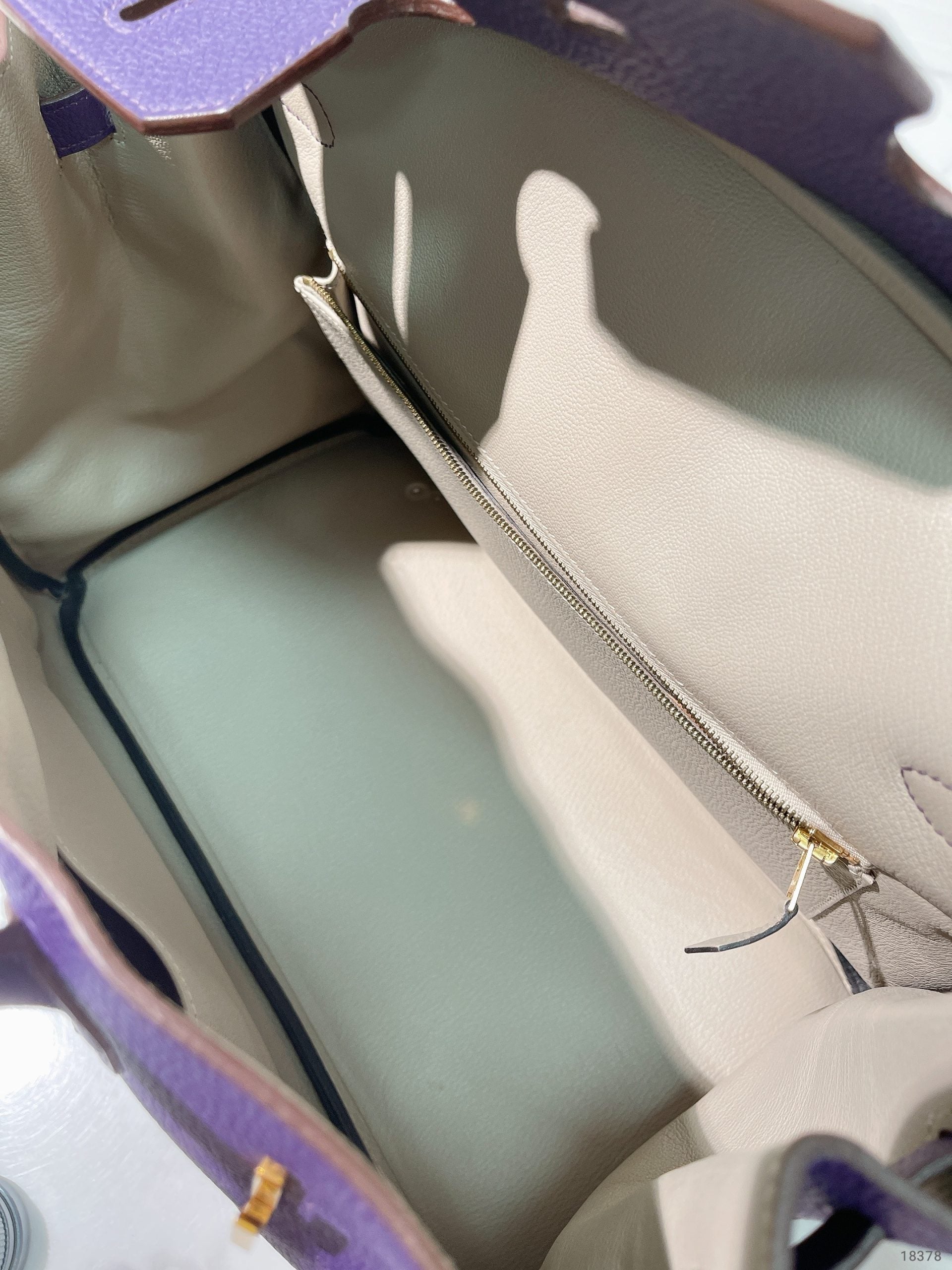 HERMES BIRKIN 35, Ultraviolet/Gold