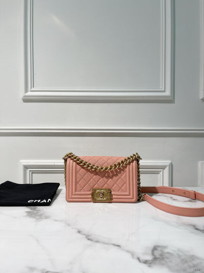 CHANEL SMALL BOY HANDBAG, Pink/Gold