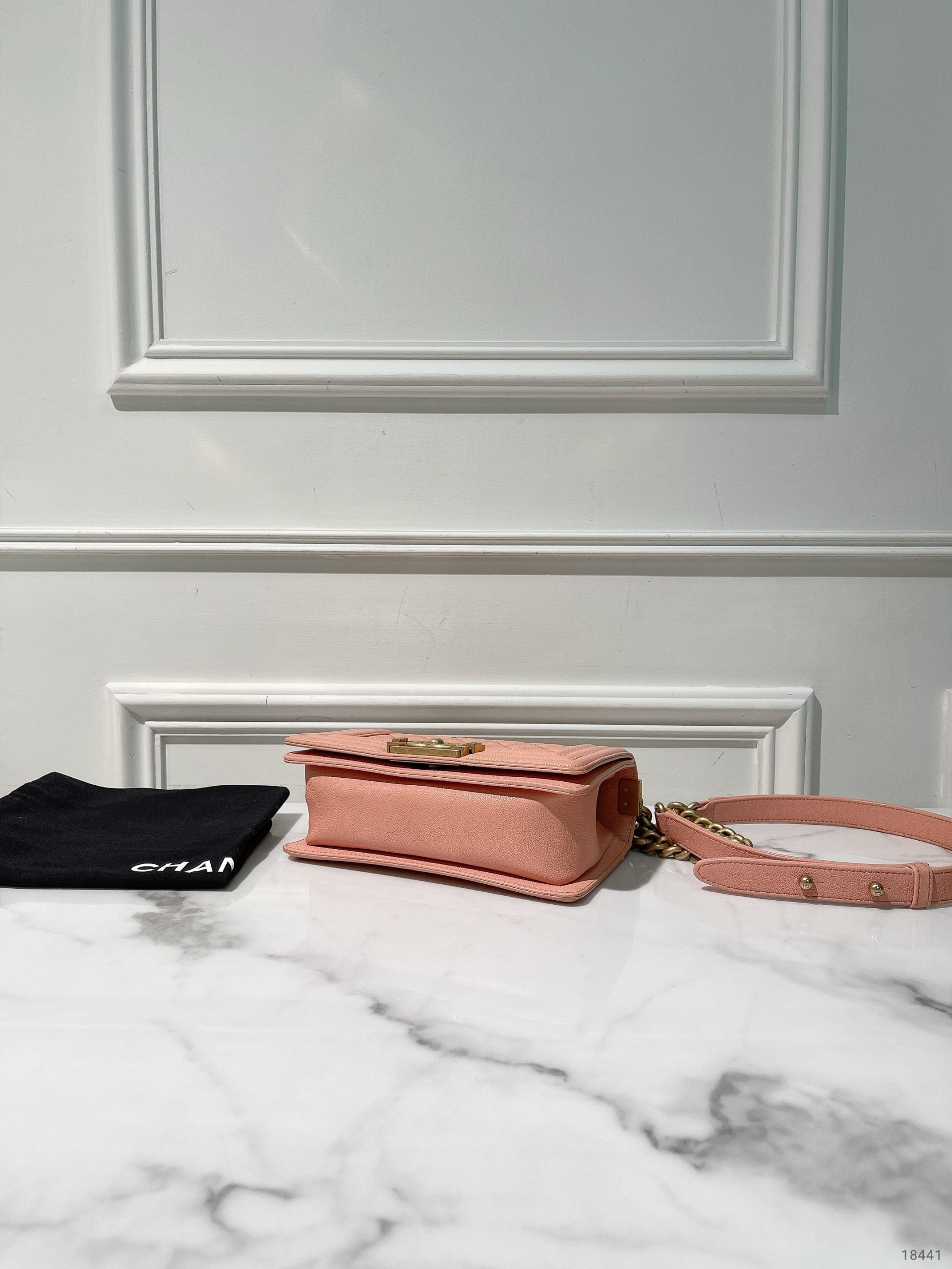 CHANEL SMALL BOY HANDBAG, Pink/Gold