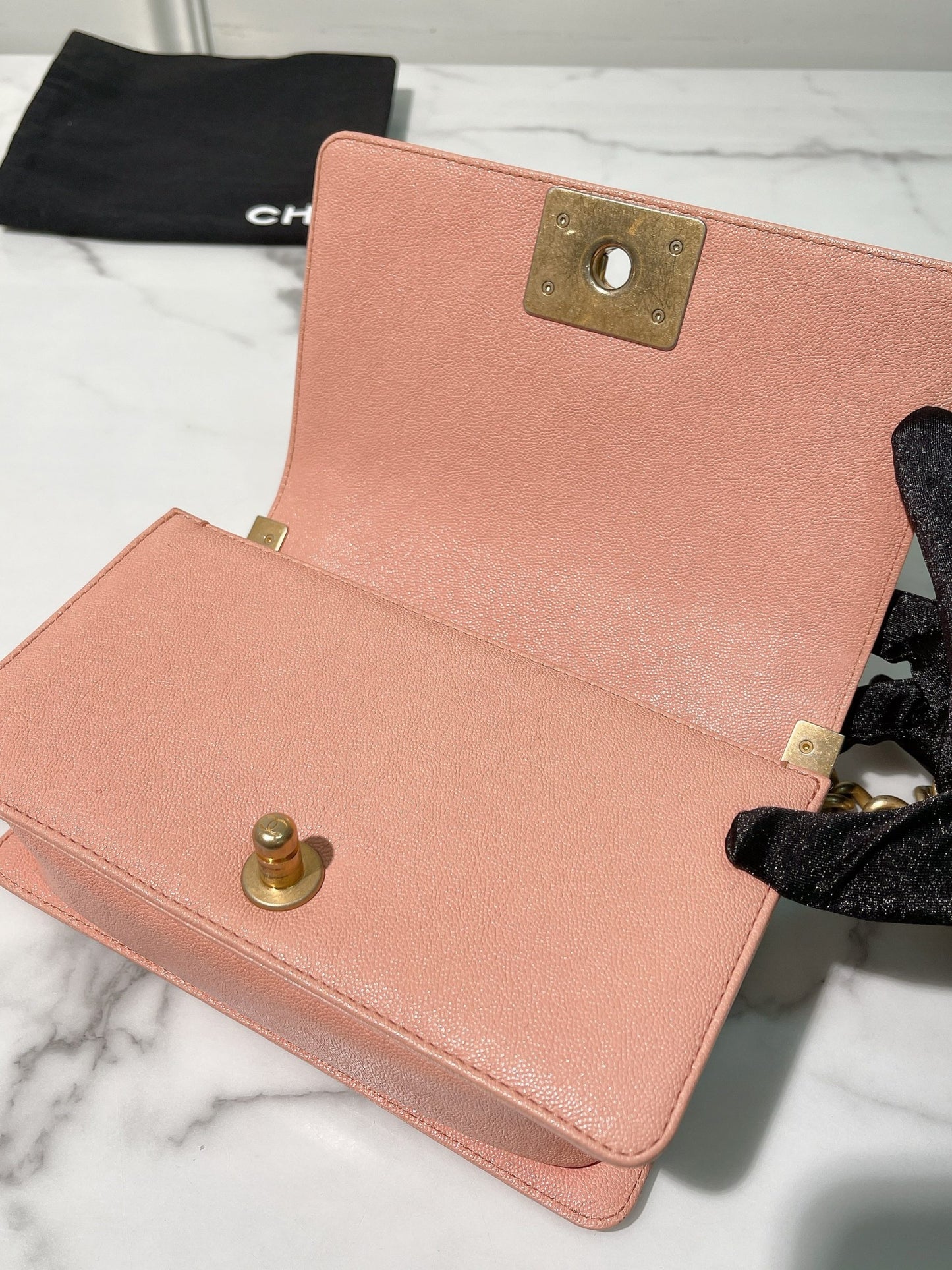 CHANEL SMALL BOY HANDBAG, Pink/Gold