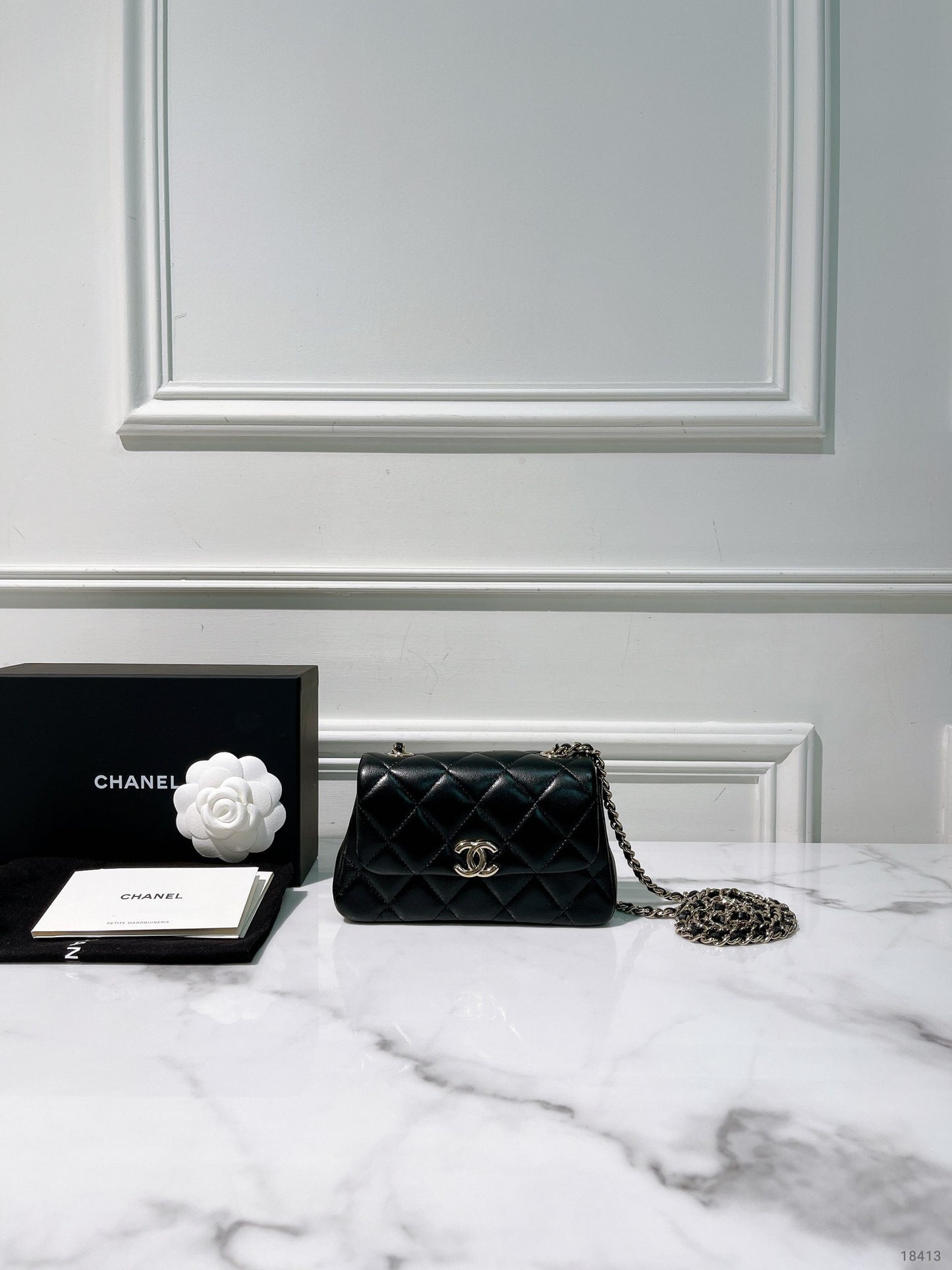 CHANEL 25S MINI FLAP, Black/Gold