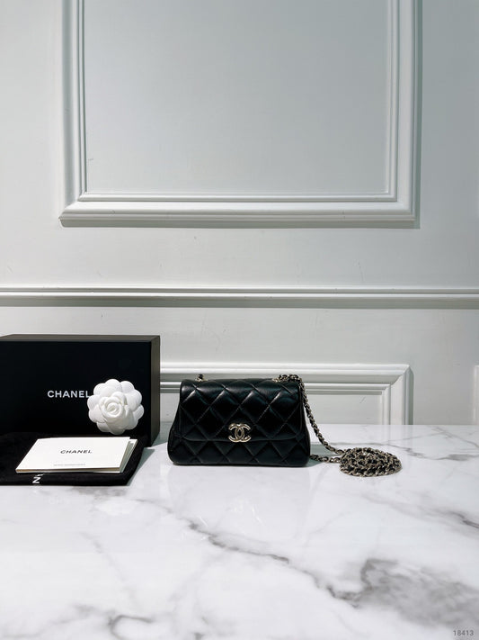 CHANEL 25S MINI FLAP, Black/Gold