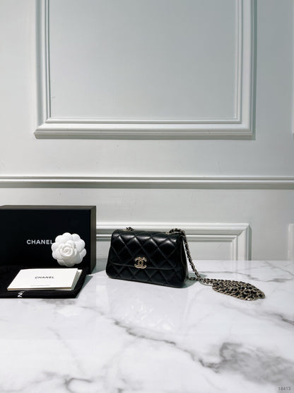 CHANEL 25S MINI FLAP, Black/Gold