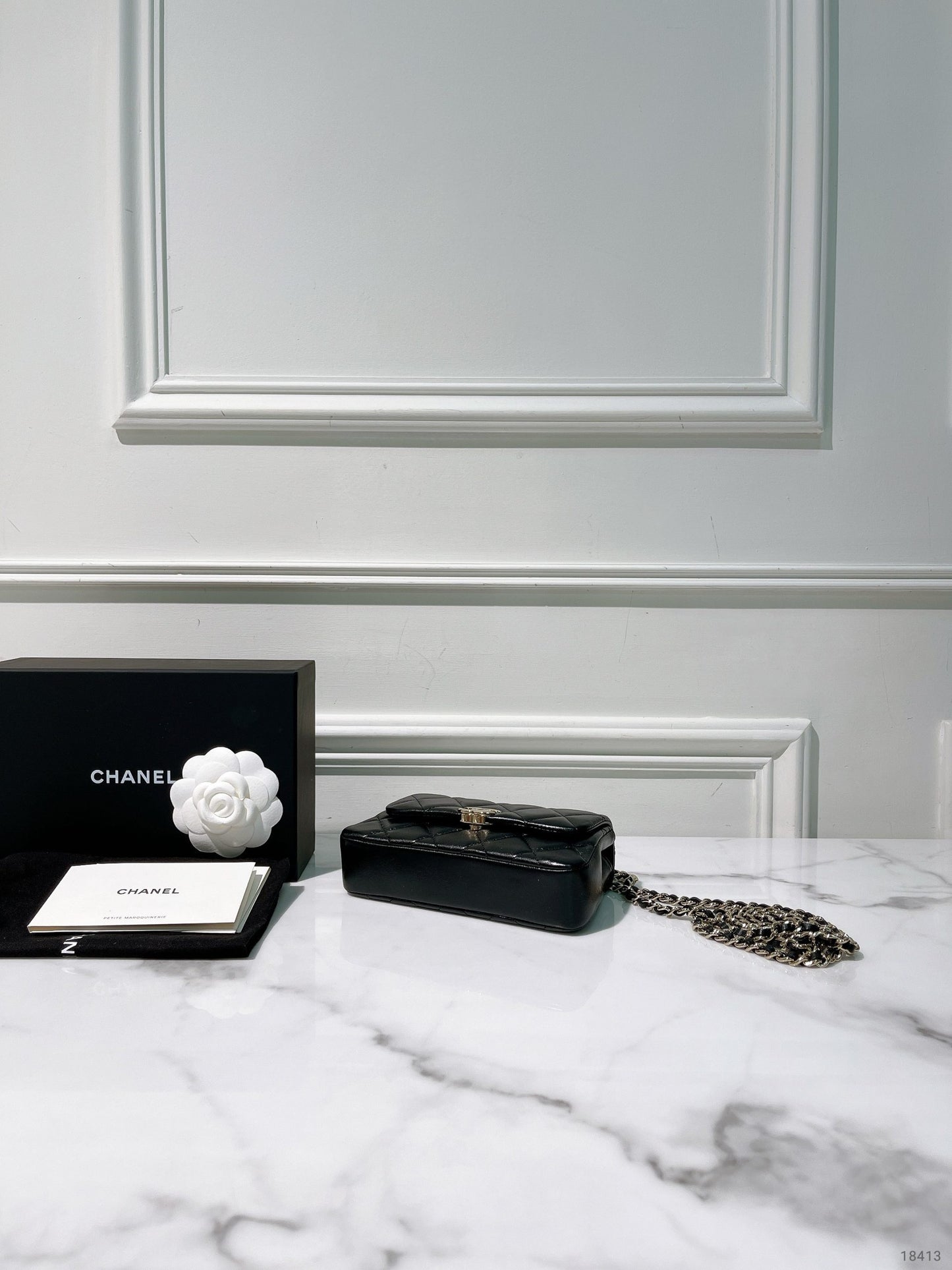 CHANEL 25S MINI FLAP, Black/Gold