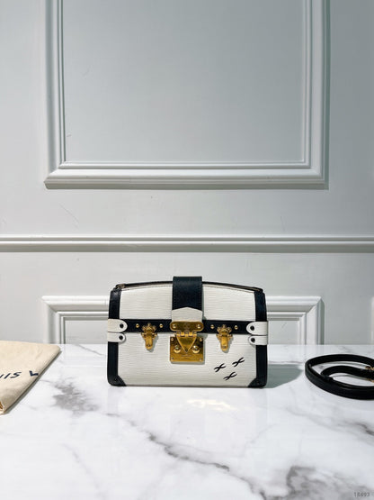 LV POCHETTE TRUNK
