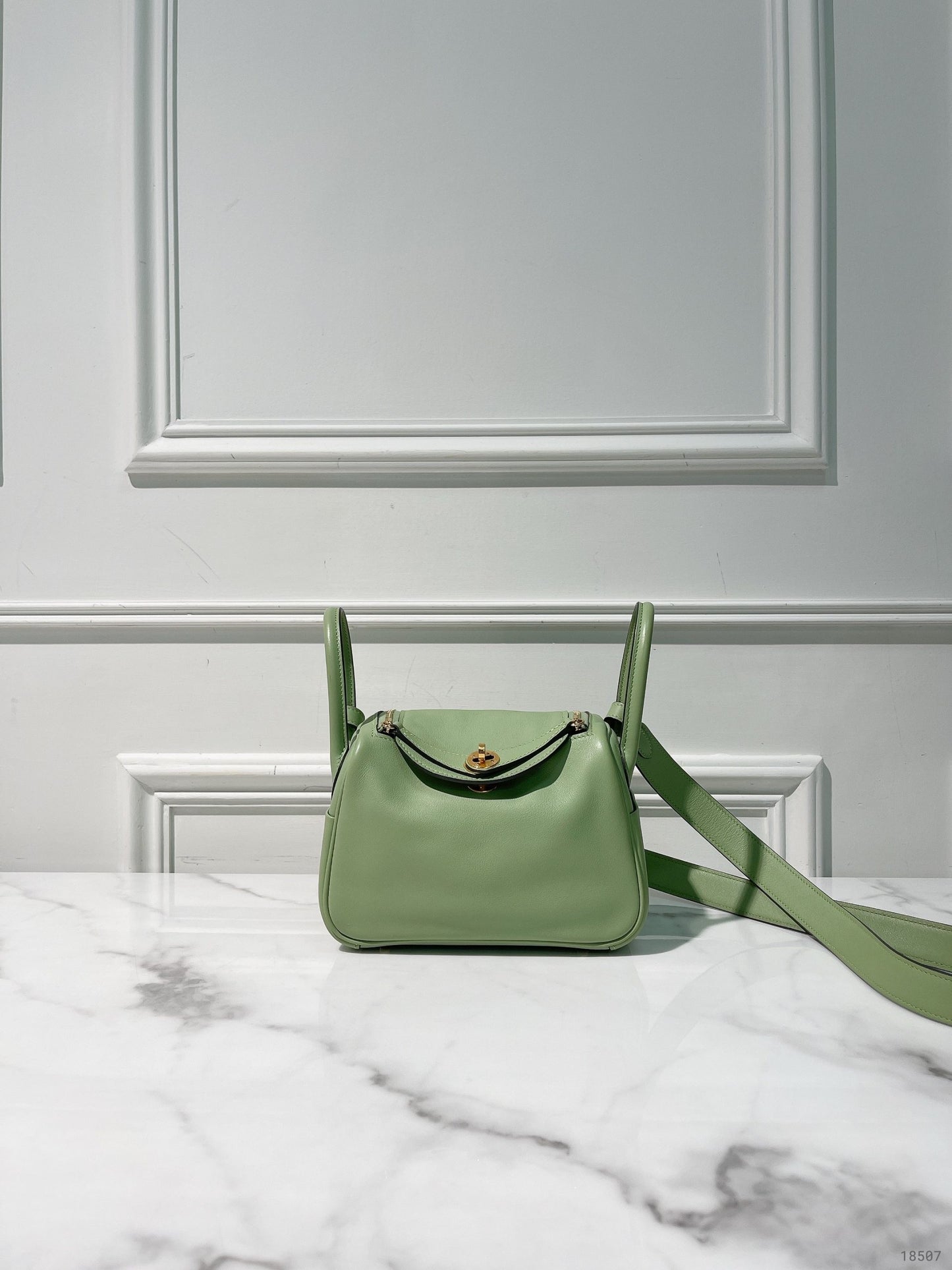 HERMES MINI LINDY, Vert Criquet/Gold