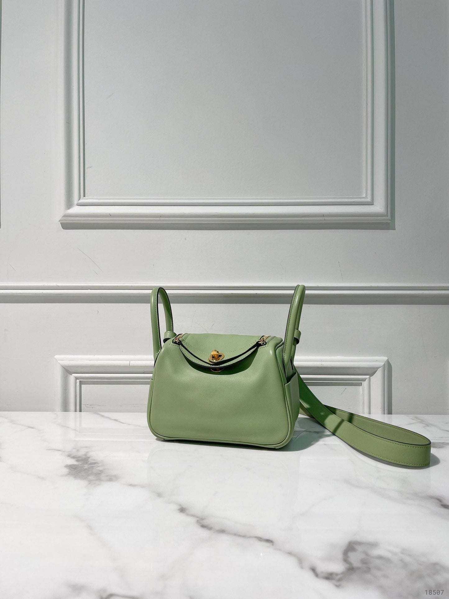 HERMES MINI LINDY, Vert Criquet/Gold