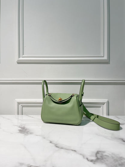 HERMES MINI LINDY, Vert Criquet/Gold