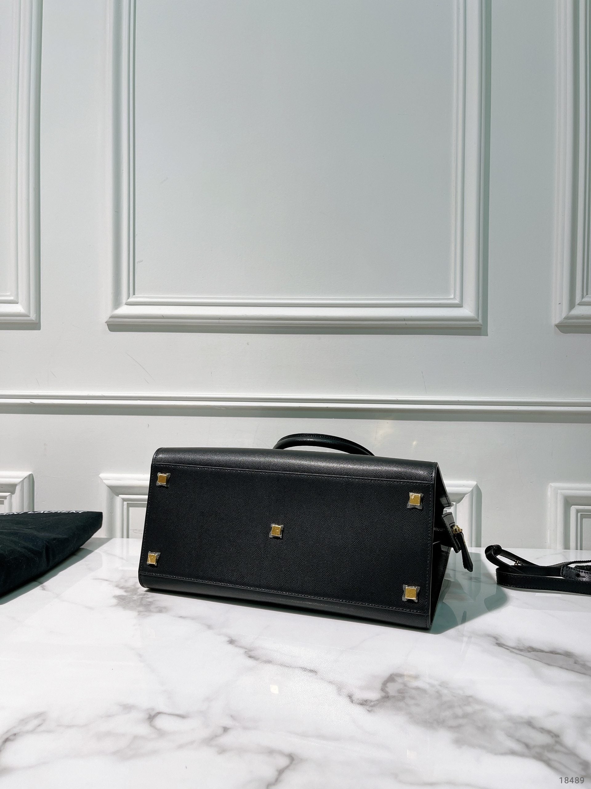 YSL UPTOWN TOTE, Black/Gold