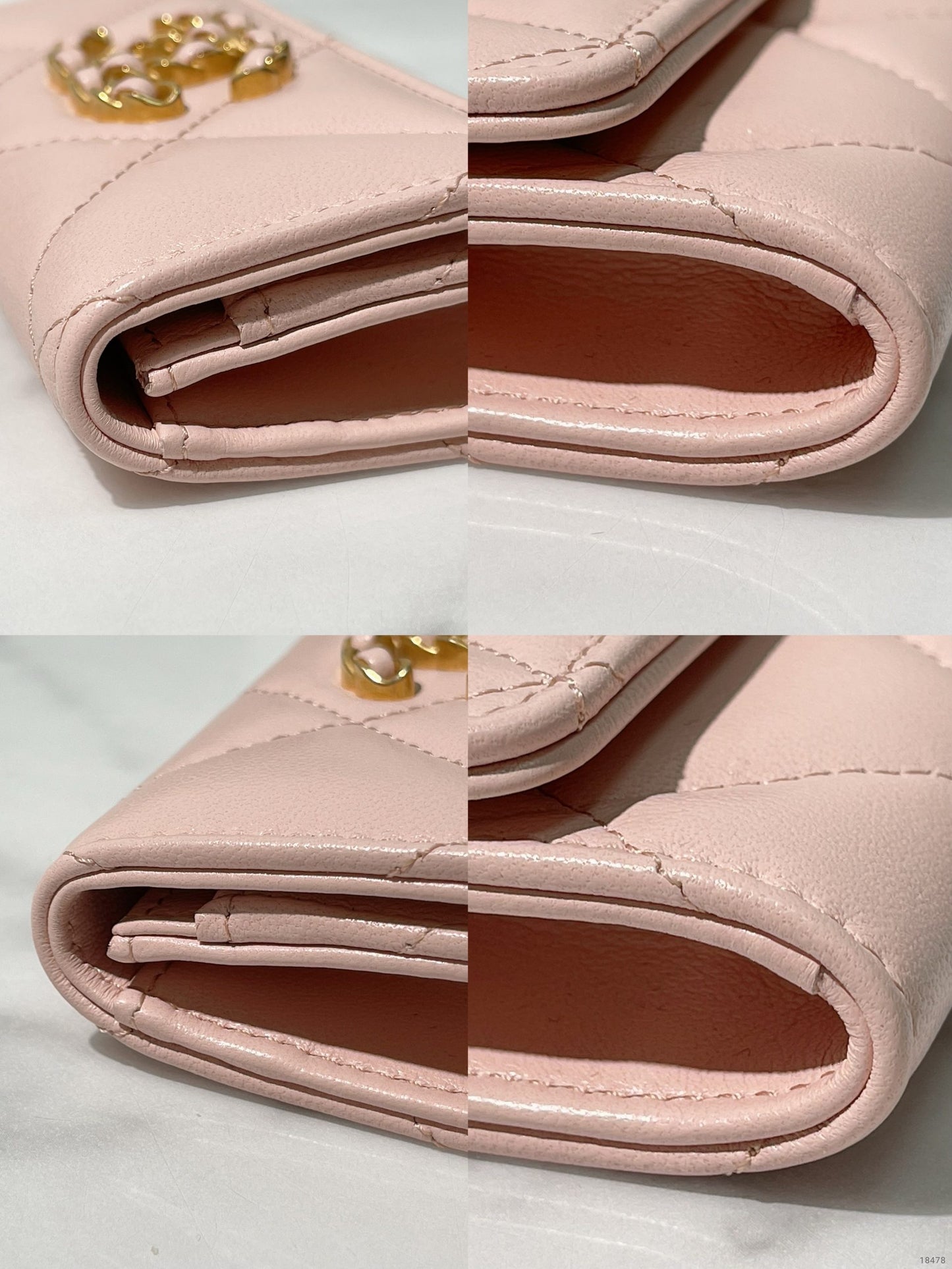 CHANEL 19 CARD HOLDER, Pink/Gold