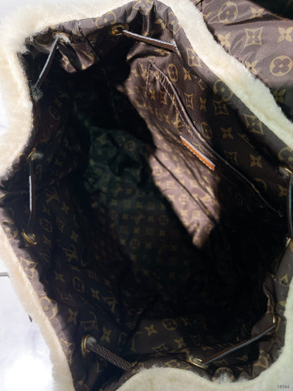 LV SKI BACKPACK, Cream