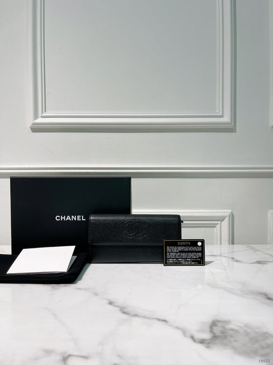 CHANEL FLAP WALLET, Black/Silver